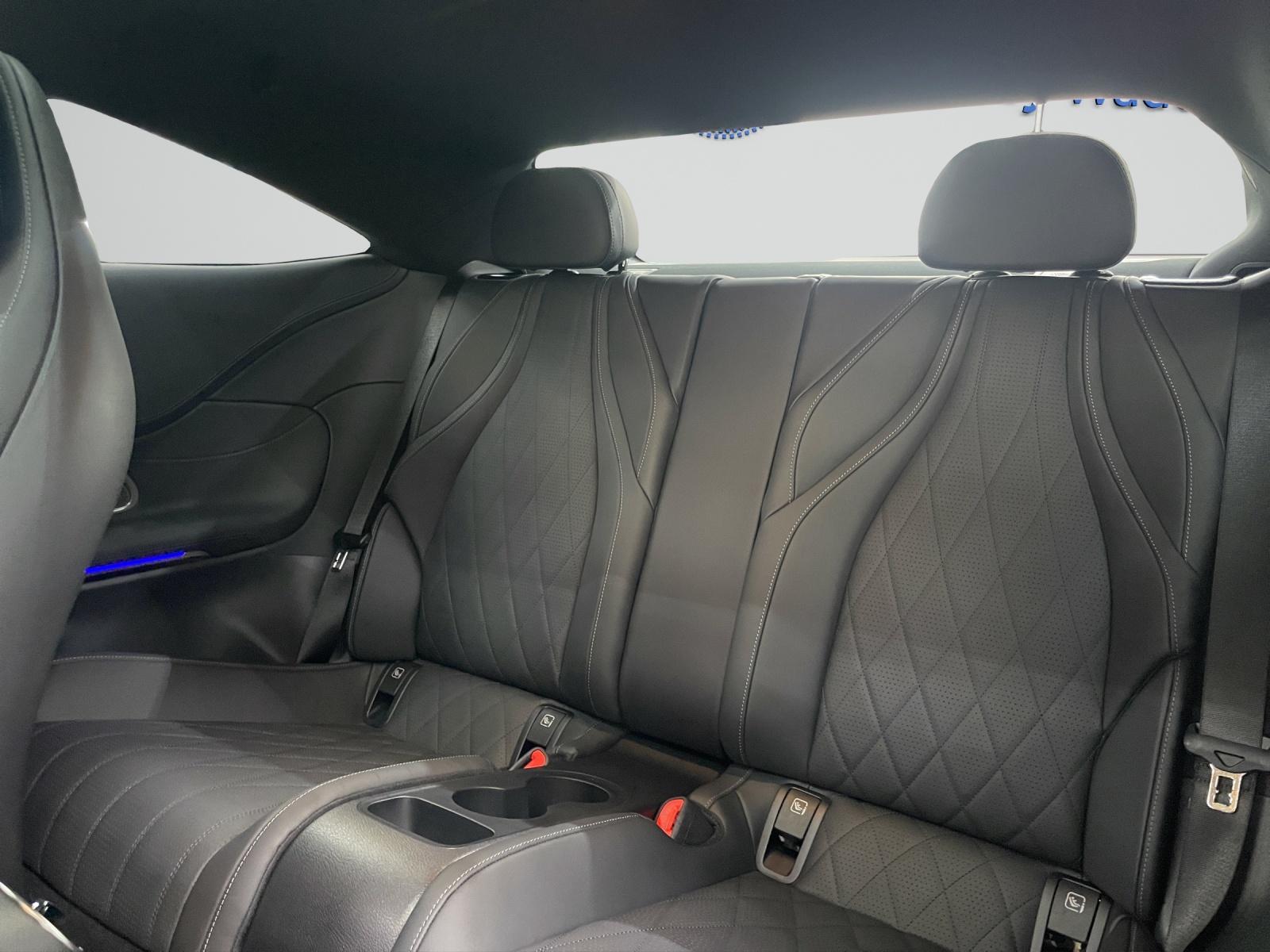MERCEDES-BENZ CLE 200 4MATIC Coupé AMG Line-image-7