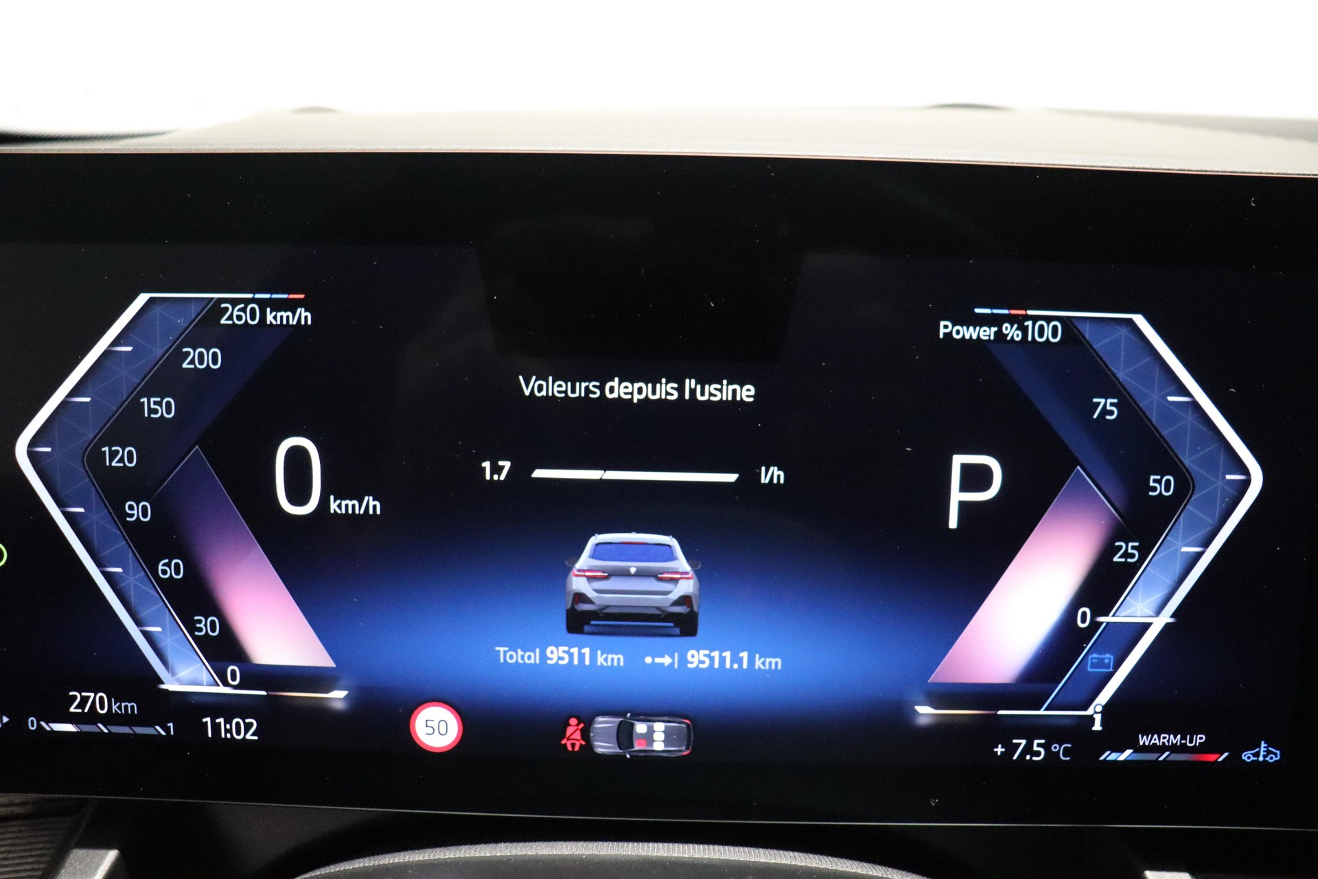 BMW 520d xDrive Touring-image-14