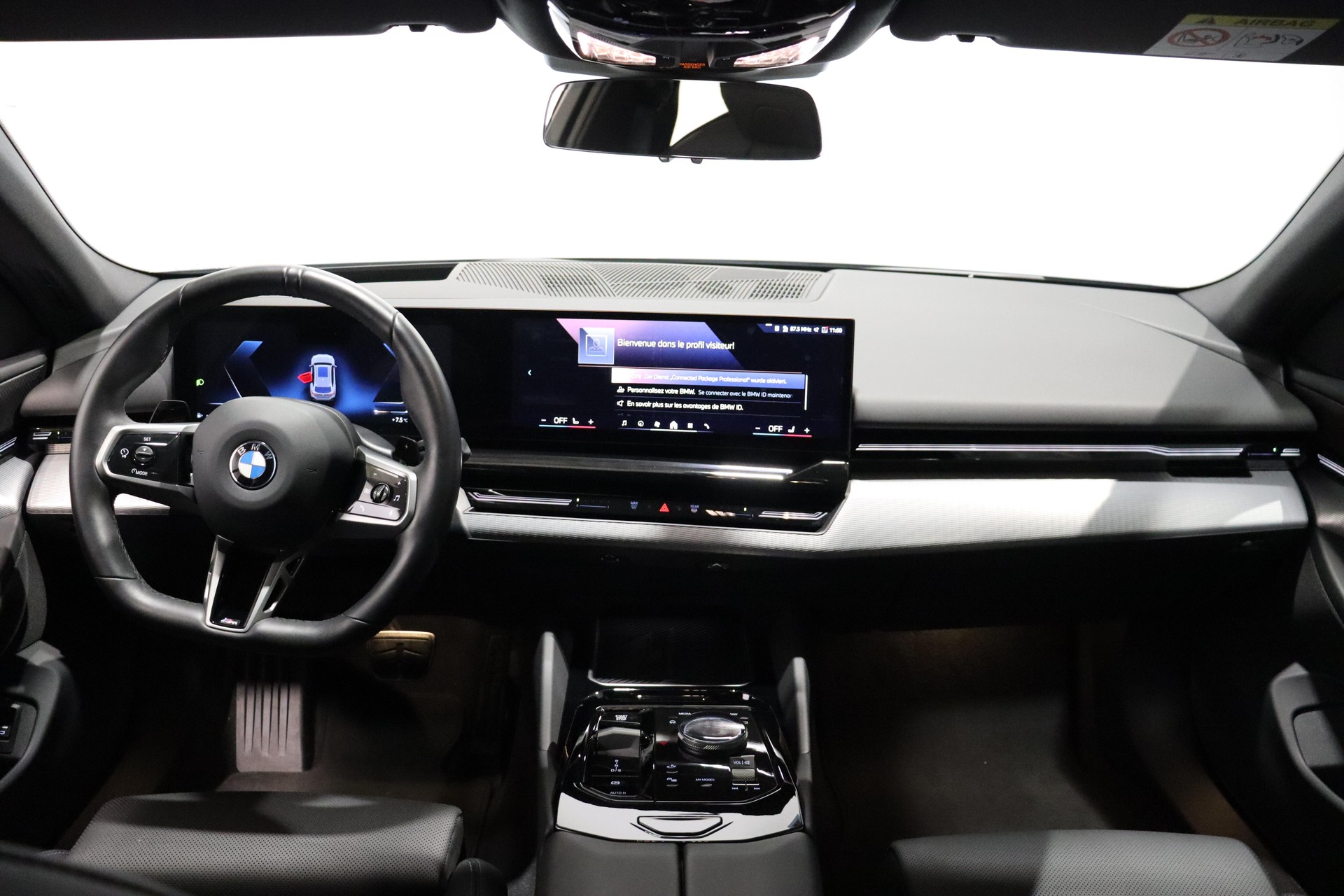 BMW 520d xDrive Touring-image-8
