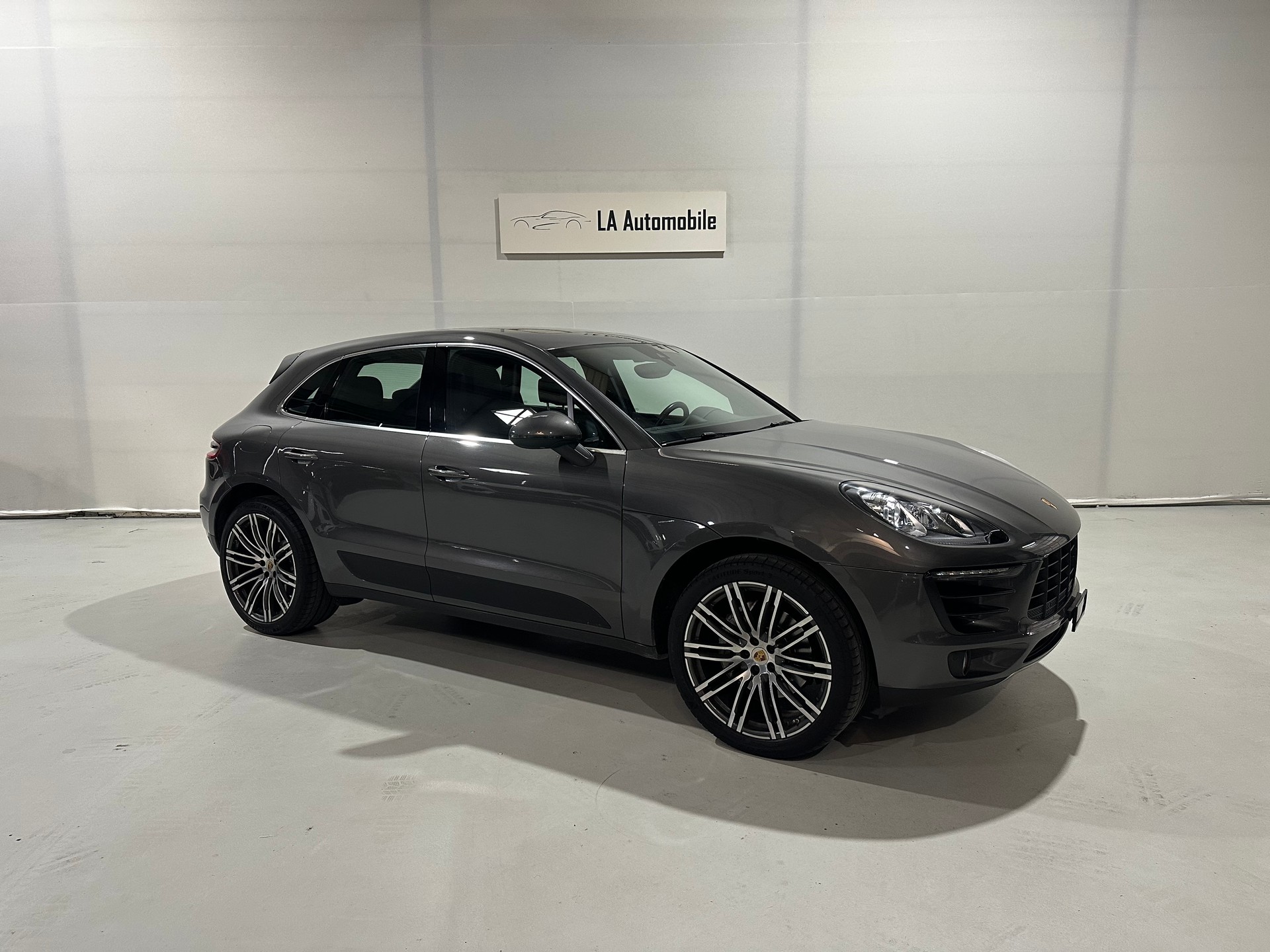 PORSCHE Macan S PDK-image-5