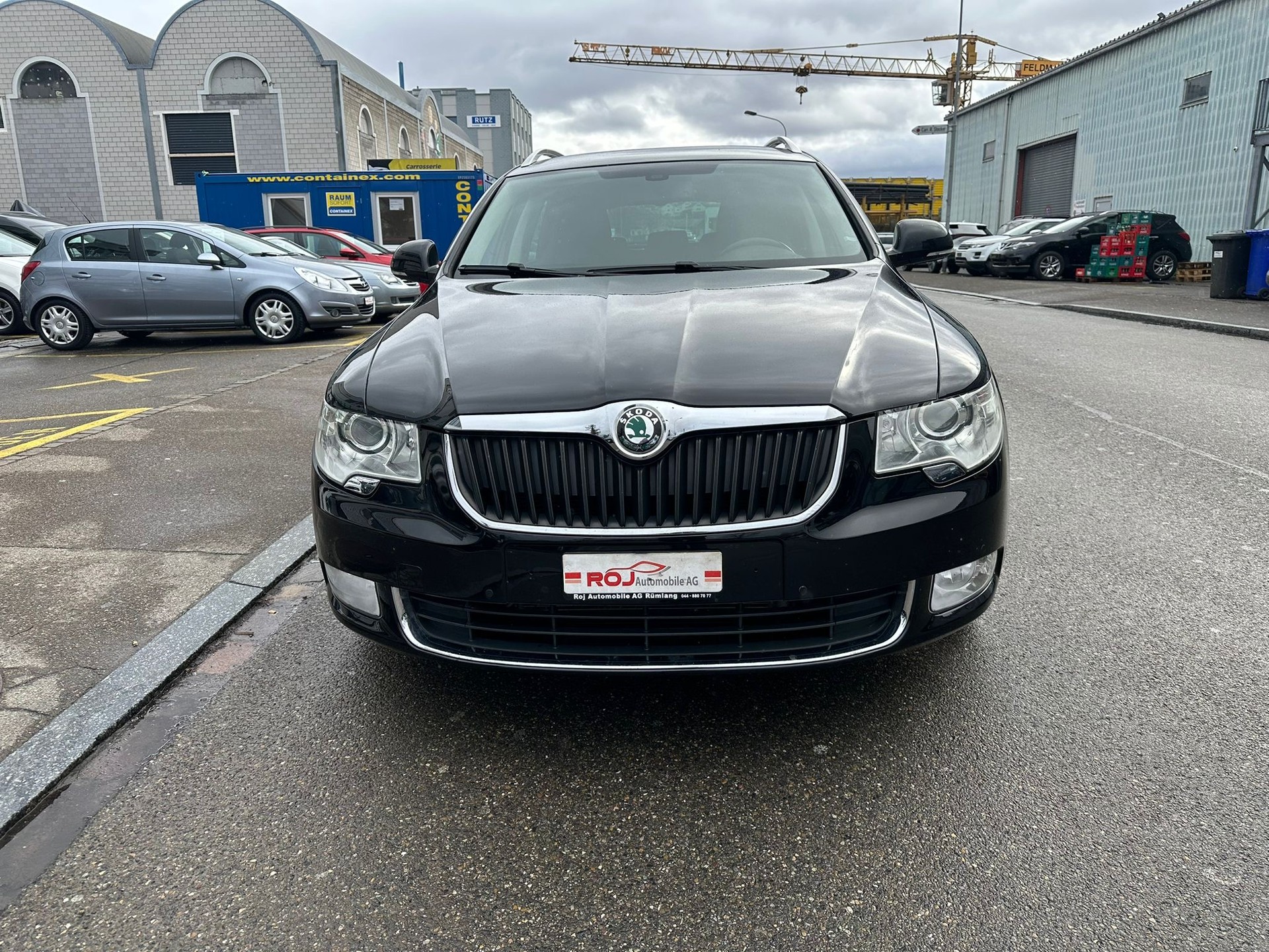 SKODA Superb Combi 2.0 TDi Ambition 4x4 DSG-image-2