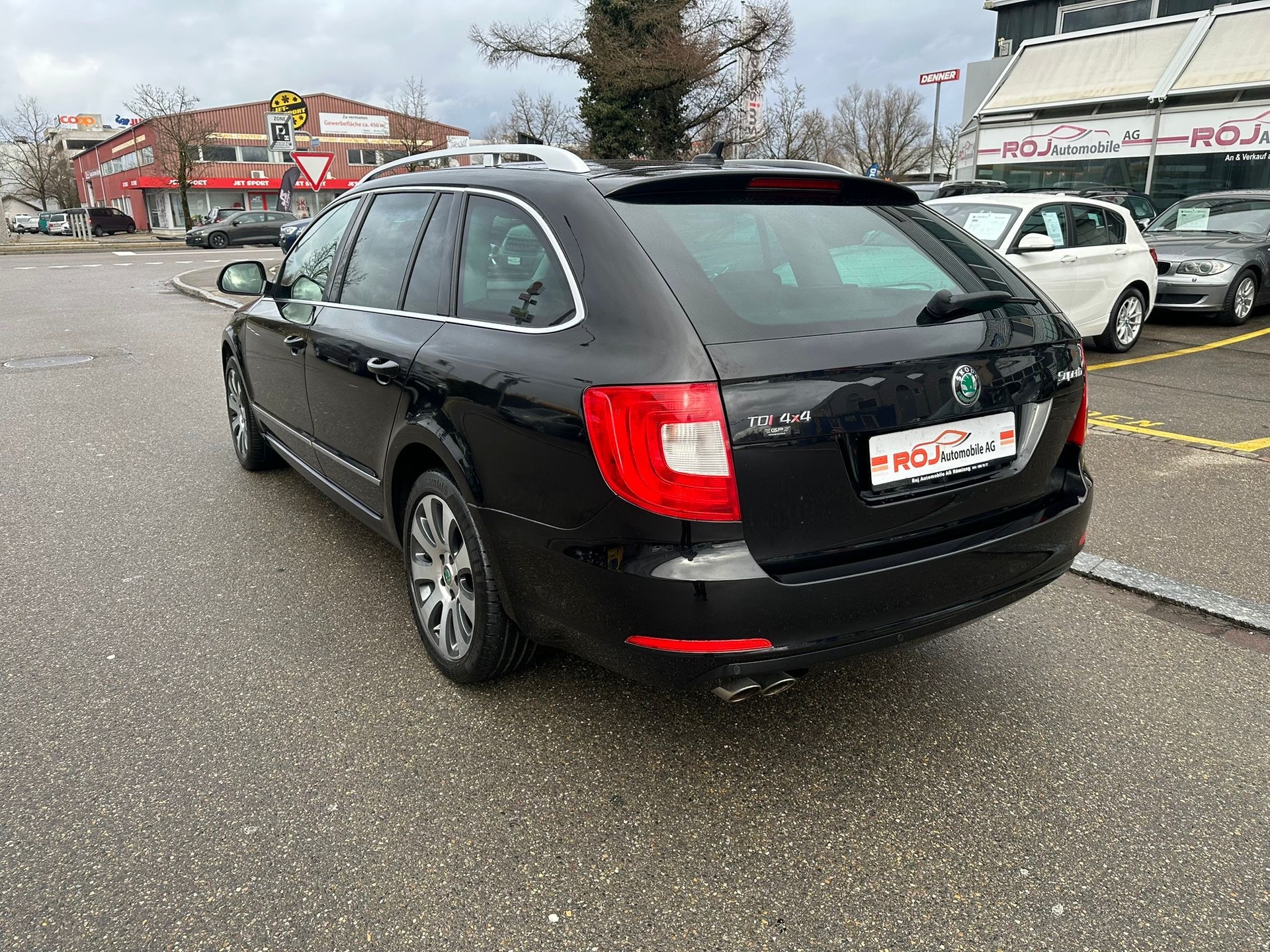 SKODA Superb Combi 2.0 TDi Ambition 4x4 DSG-image-7