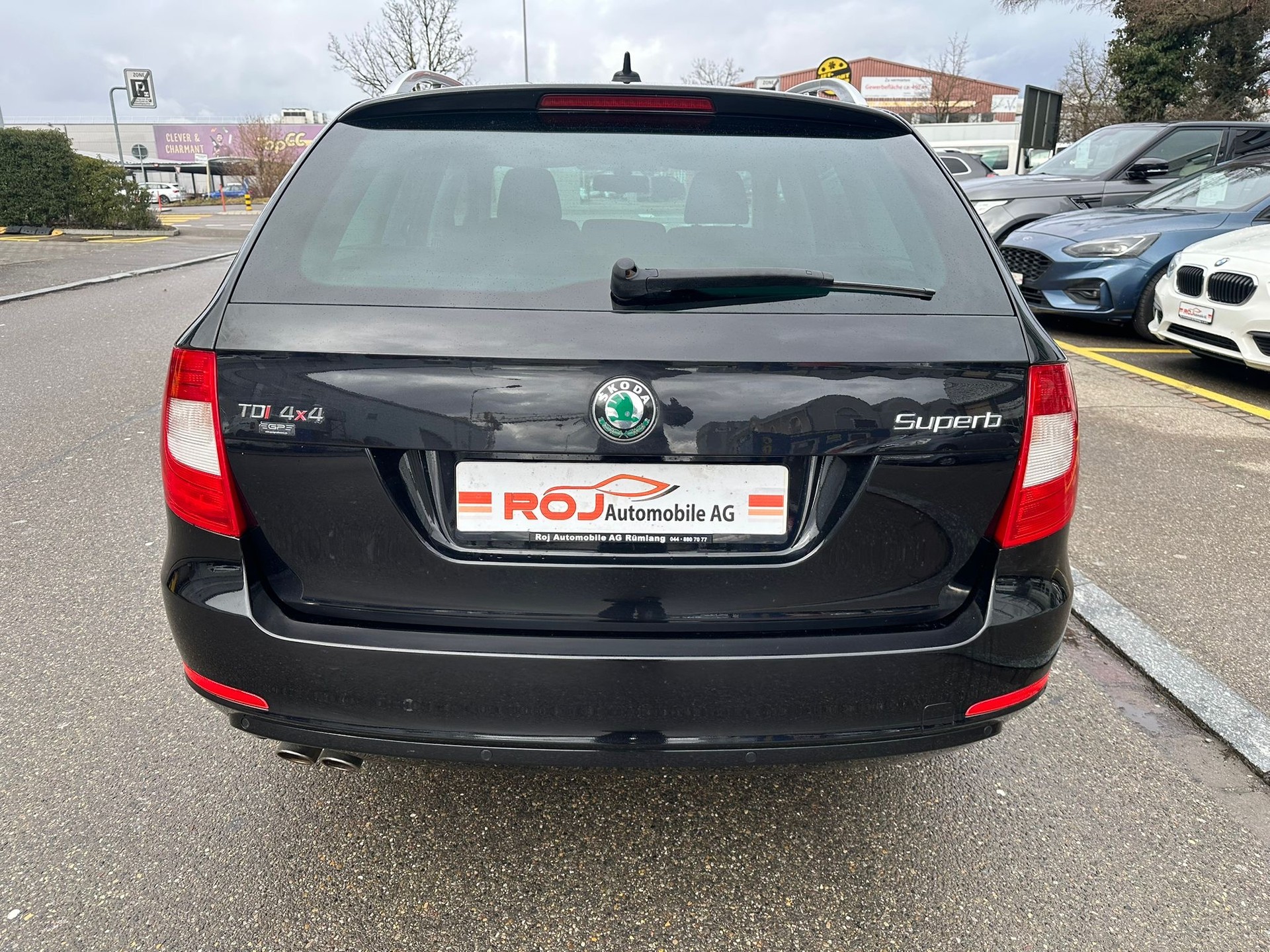 SKODA Superb Combi 2.0 TDi Ambition 4x4 DSG-image-6