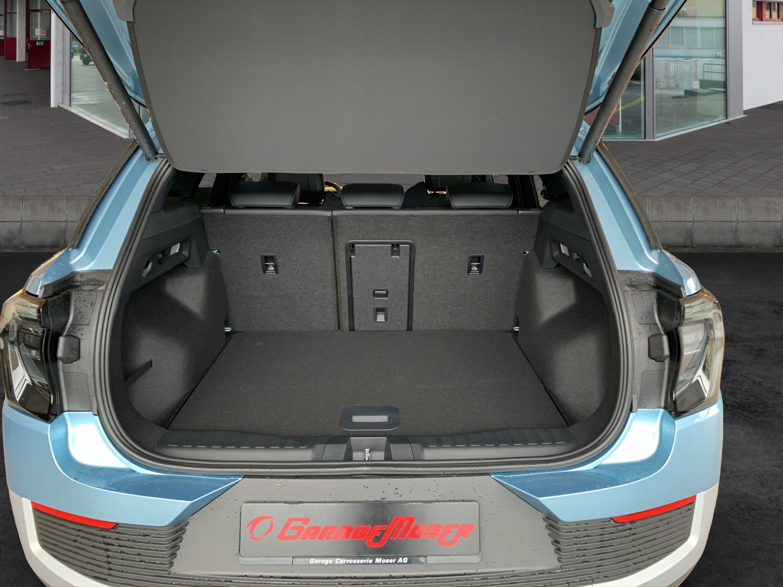 FORD Explorer Extended Range Premium AWD-image-11