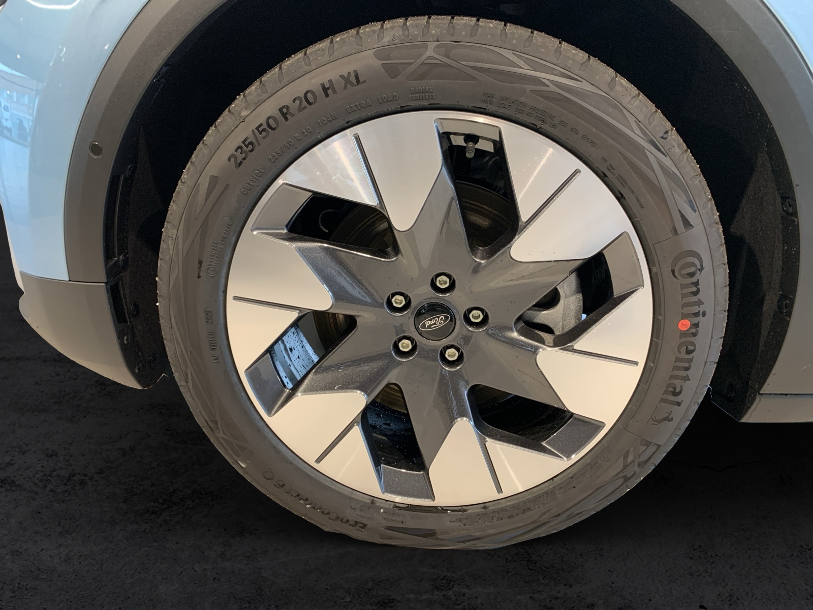 FORD Explorer Extended Range Premium AWD-image-12
