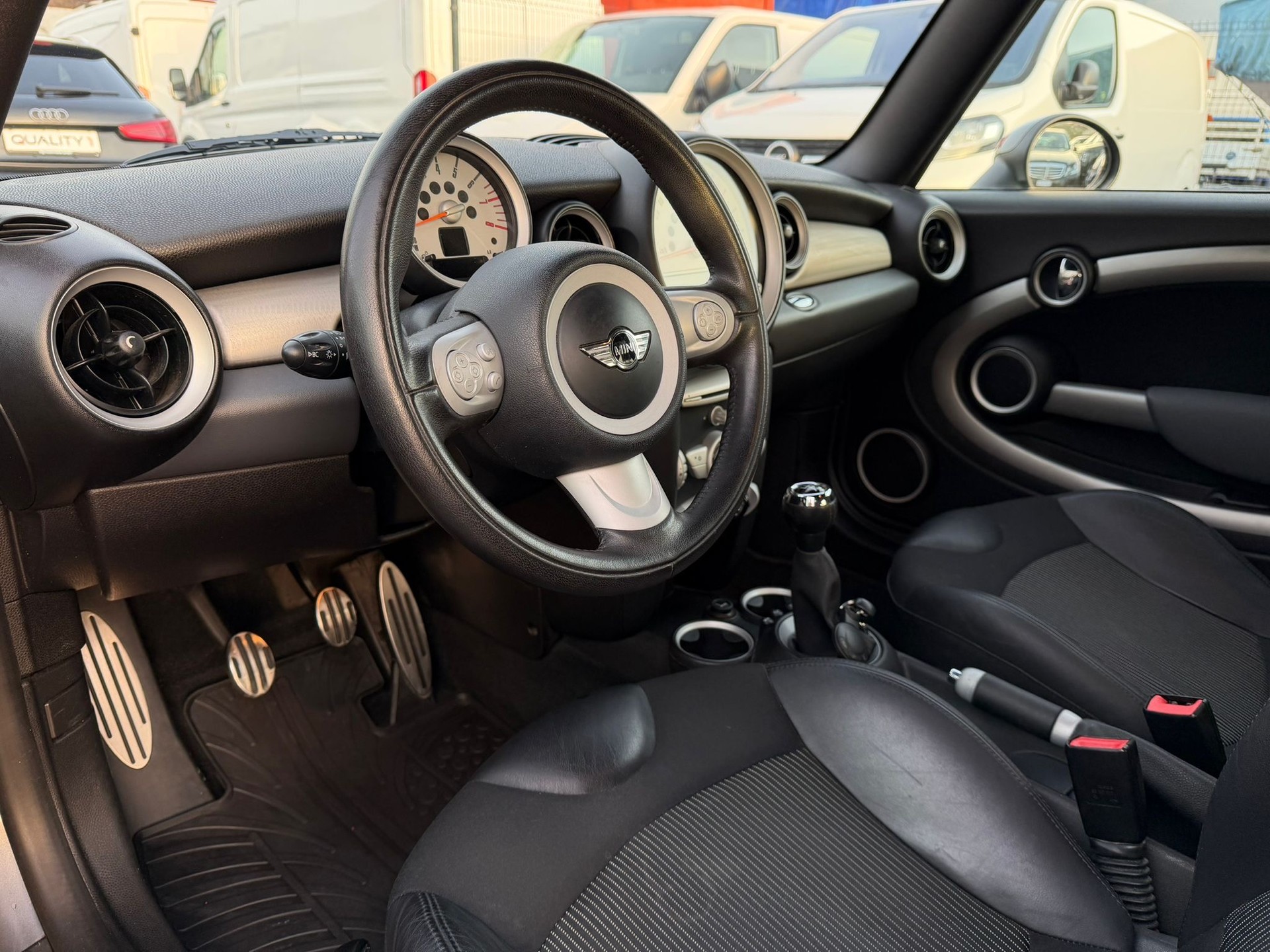 MINI Cooper S-image-7