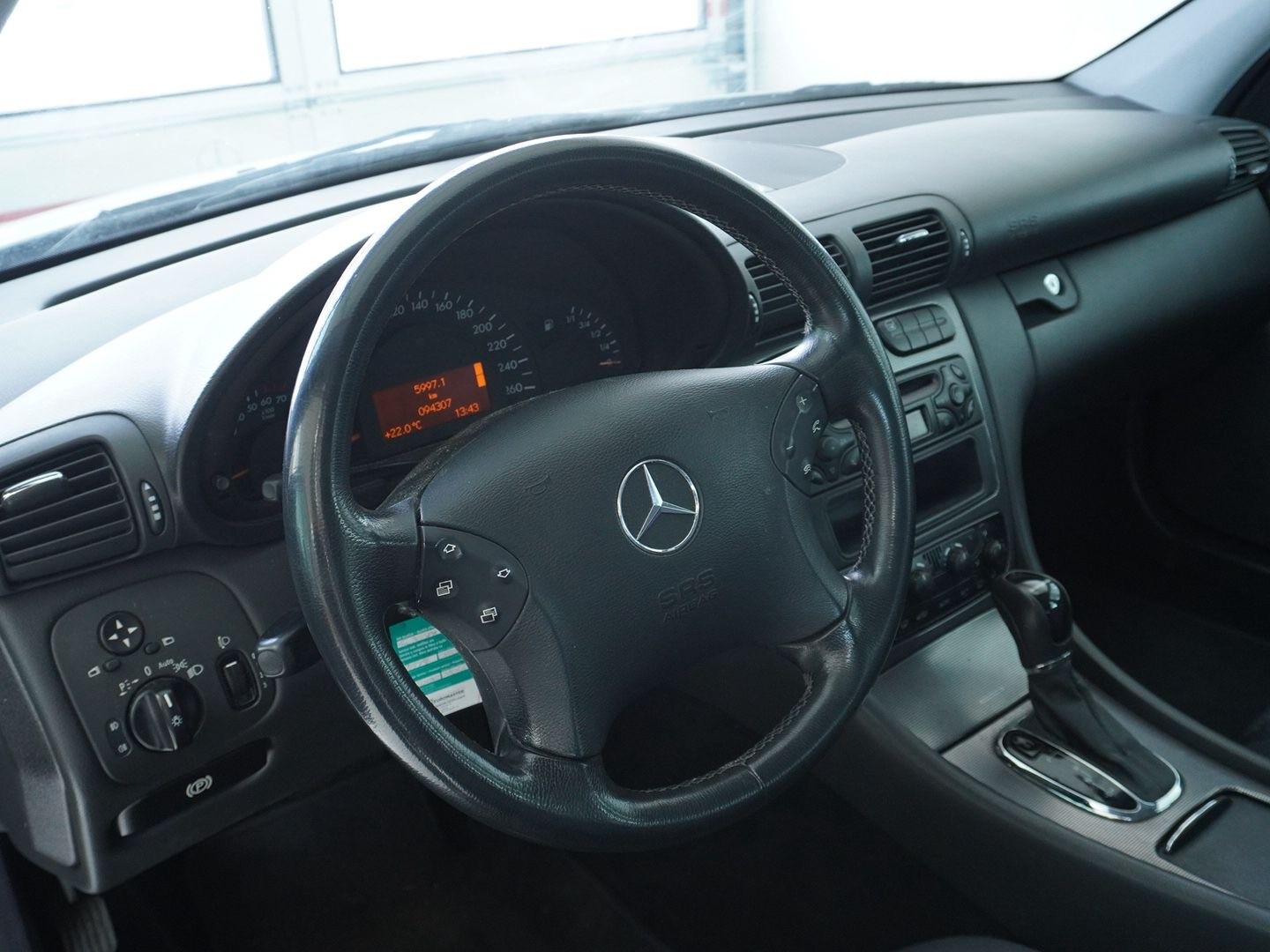 MERCEDES-BENZ C 200 Kompressor Avantgarde-image-2