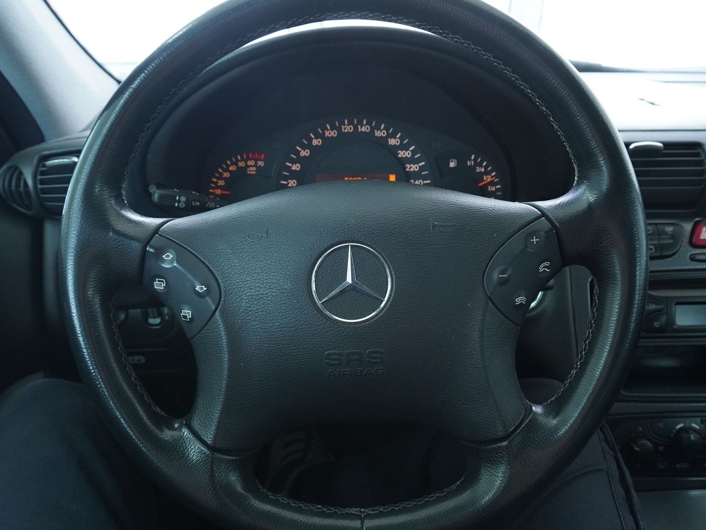 MERCEDES-BENZ C 200 Kompressor Avantgarde-image-7