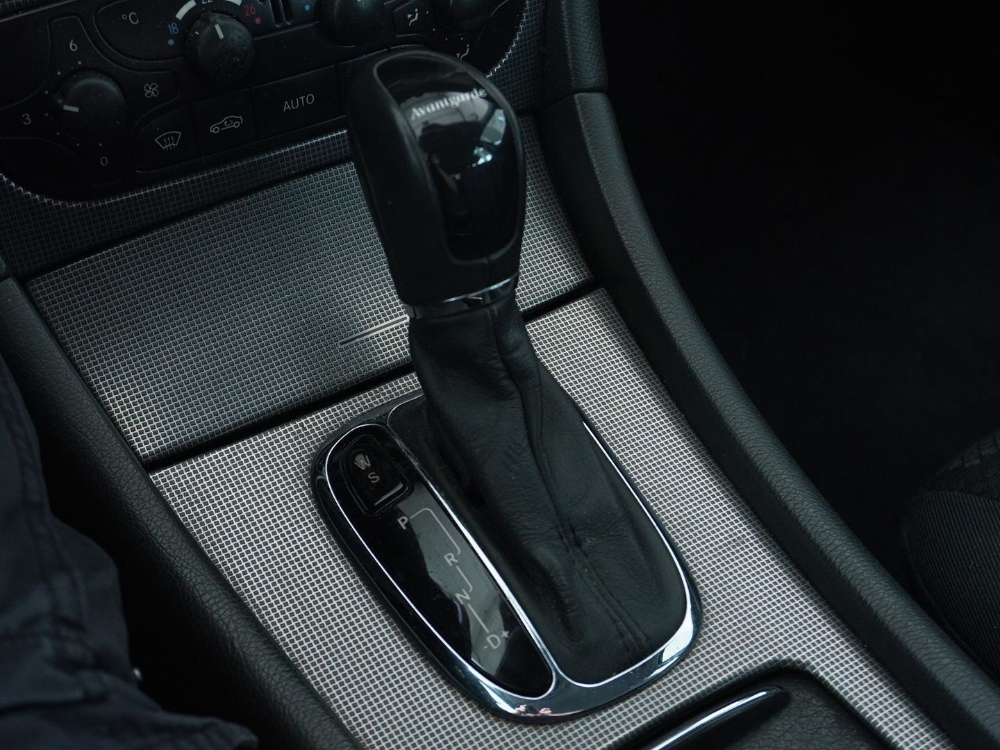 MERCEDES-BENZ C 200 Kompressor Avantgarde-image-6