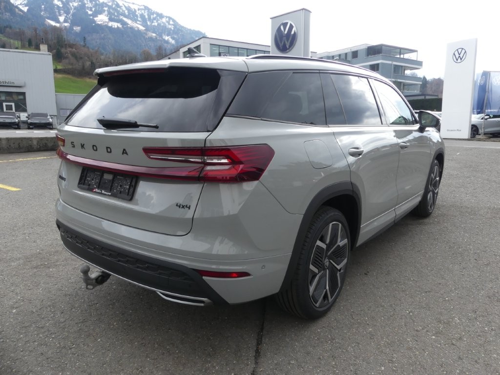 SKODA Kodiaq 2.0 TSI Sportline 4x4-image-3