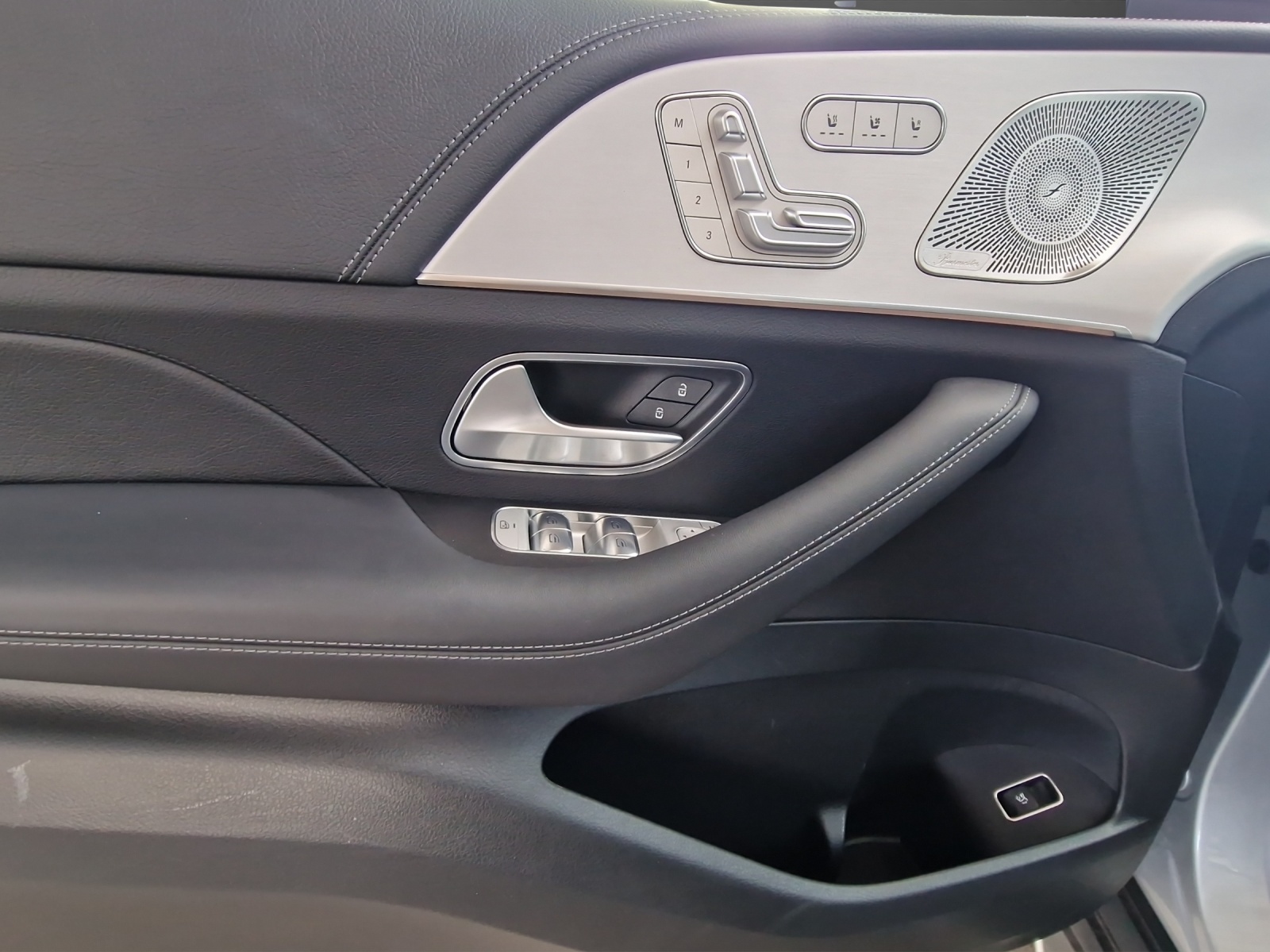 MERCEDES-BENZ GLE 350 de EQ Star 4Matic-image-12