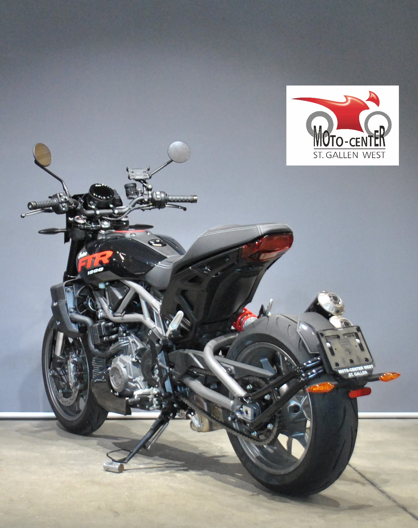 INDIAN FTR-showroom-element-3