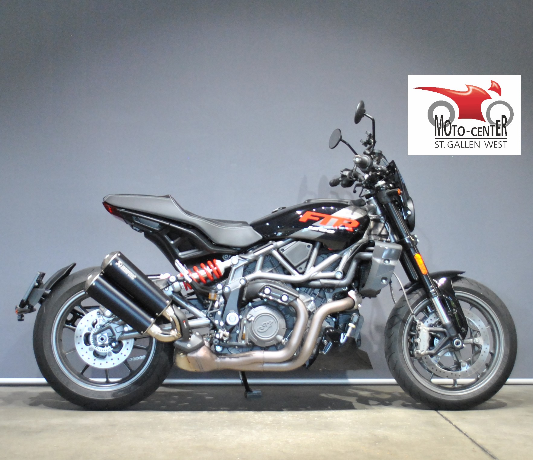 INDIAN FTR-showroom-element-1