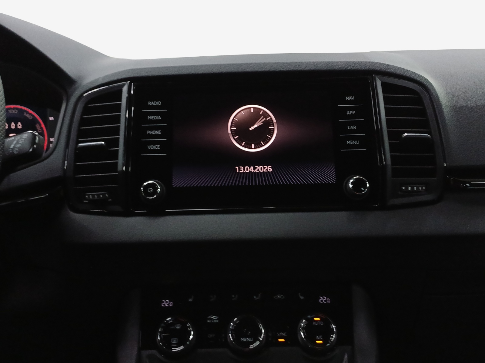 SKODA Karoq 2.0 TSI SportLine 4x4 DSG-image-10