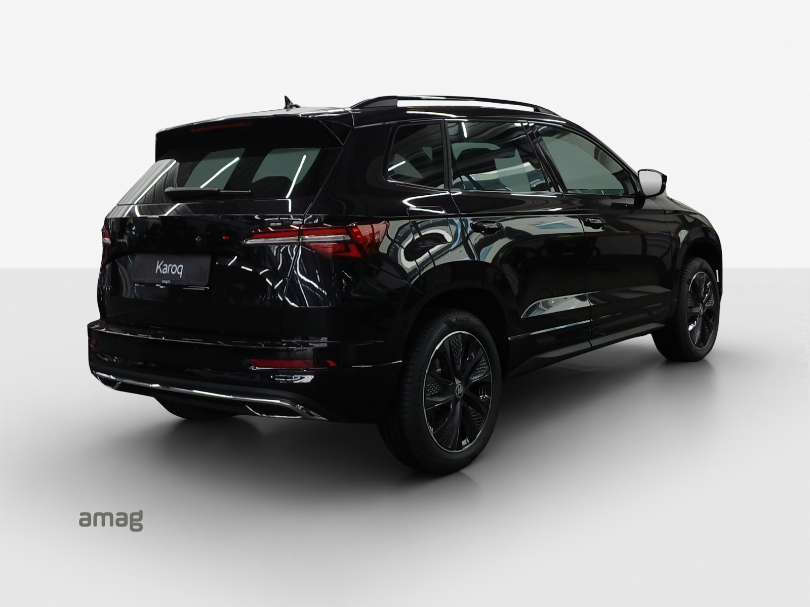 SKODA Karoq 2.0 TSI SportLine 4x4 DSG-image-4