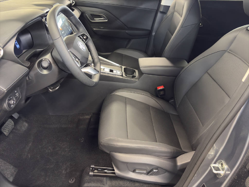 MG ZS 1.5 Hybrid+ Luxury-image-4