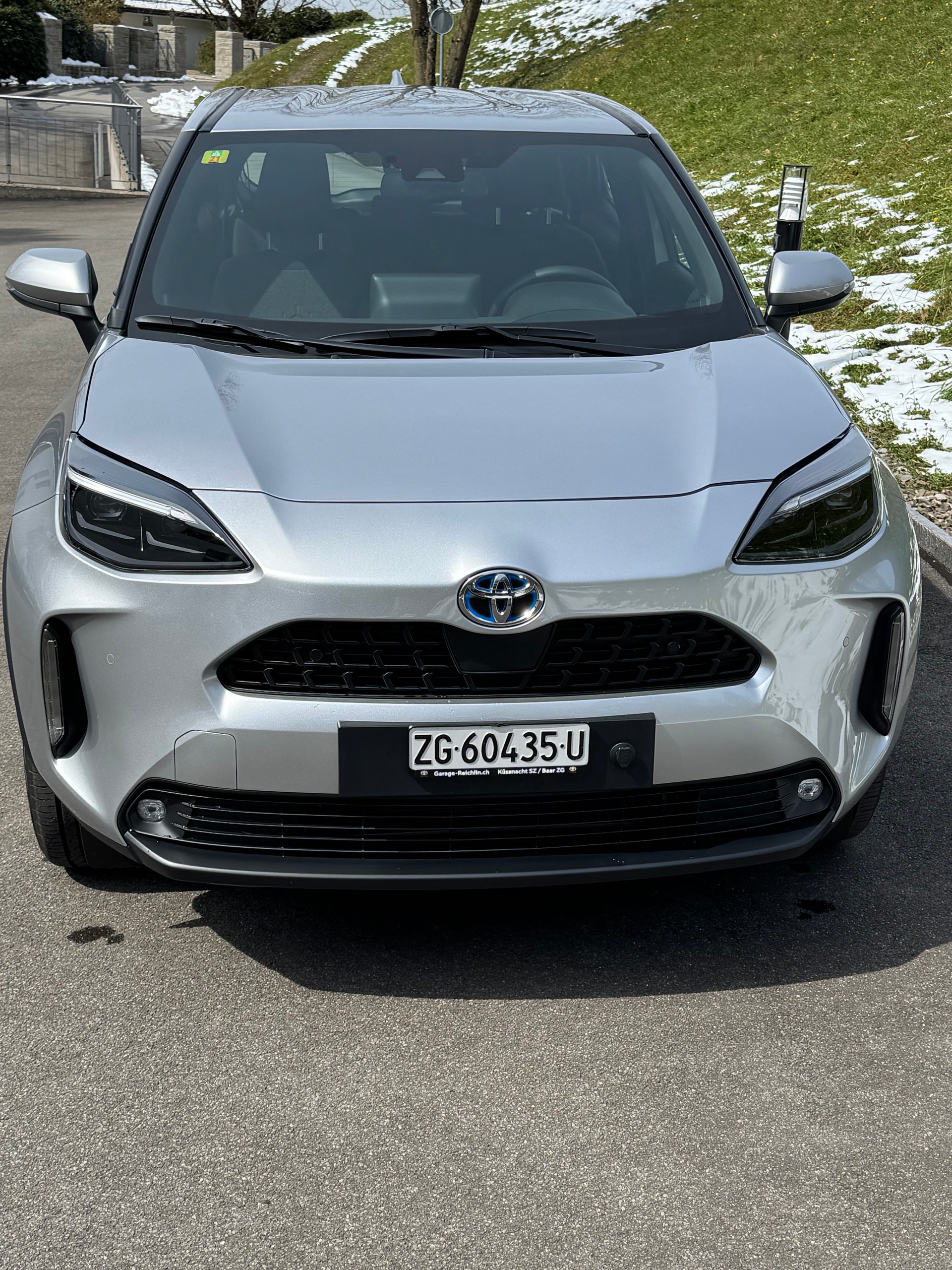 TOYOTA Yaris Cross 1.5 Trend e-CVT AWDi-image-5