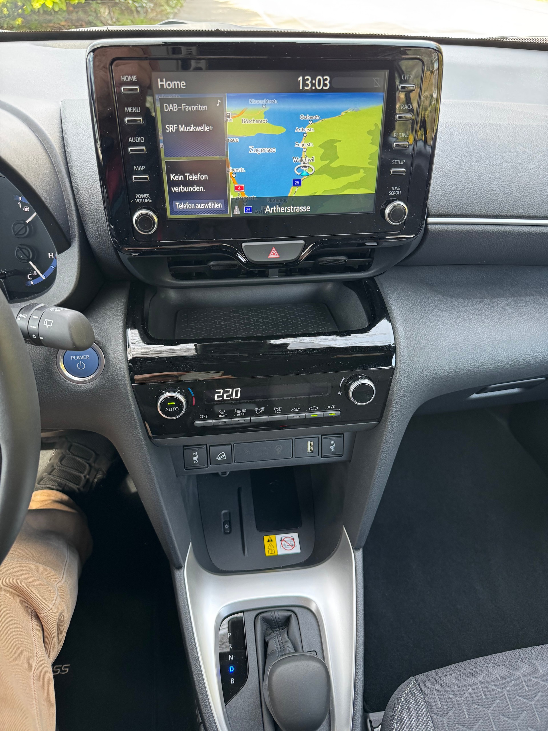 TOYOTA Yaris Cross 1.5 Trend e-CVT AWDi-image-8