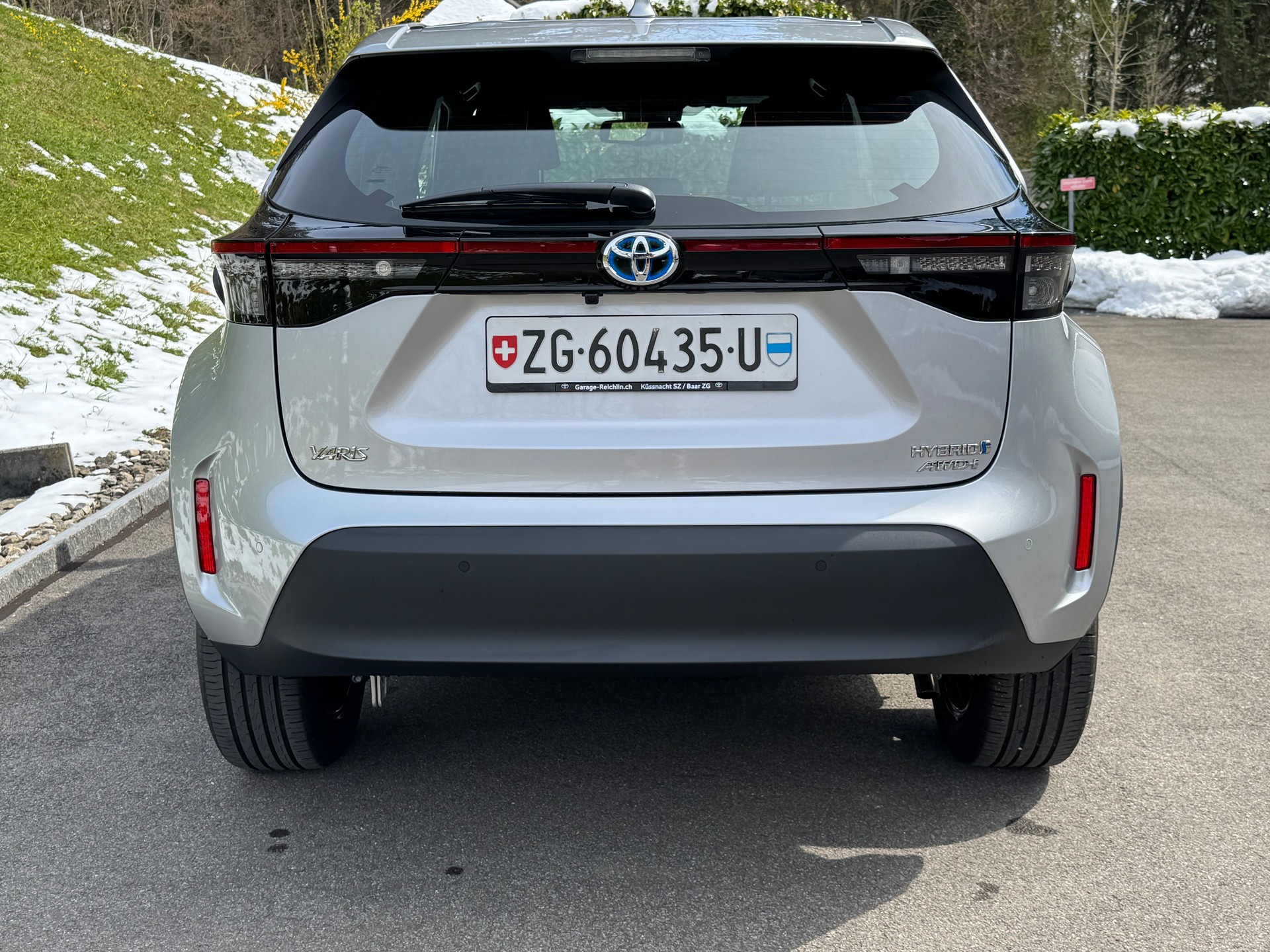 TOYOTA Yaris Cross 1.5 Trend e-CVT AWDi-image-3