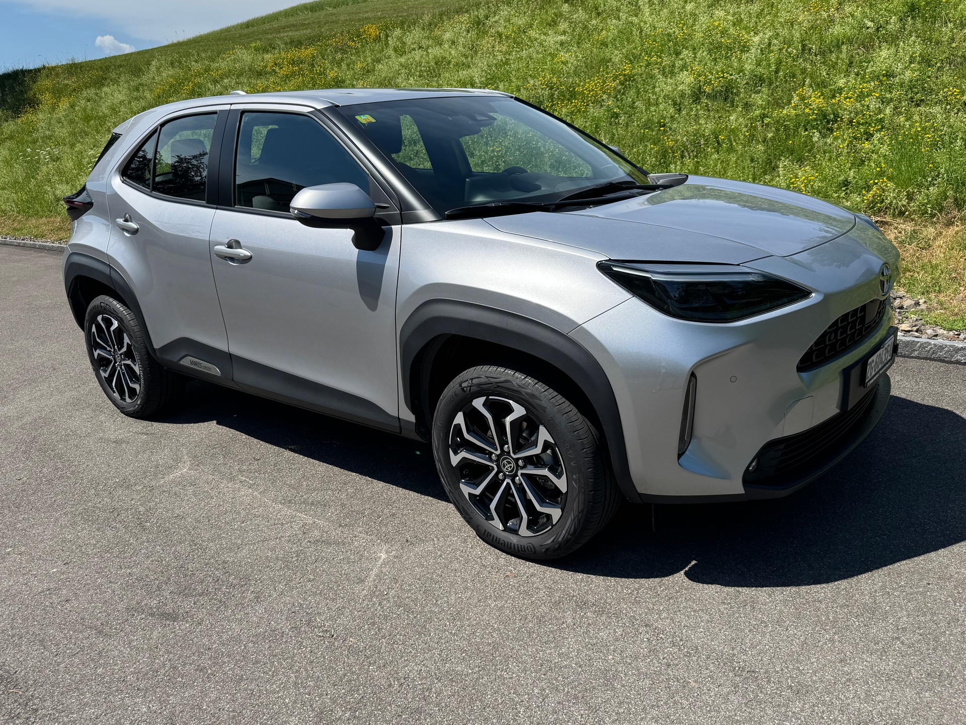 TOYOTA Yaris Cross 1.5 Trend e-CVT AWDi-image-0