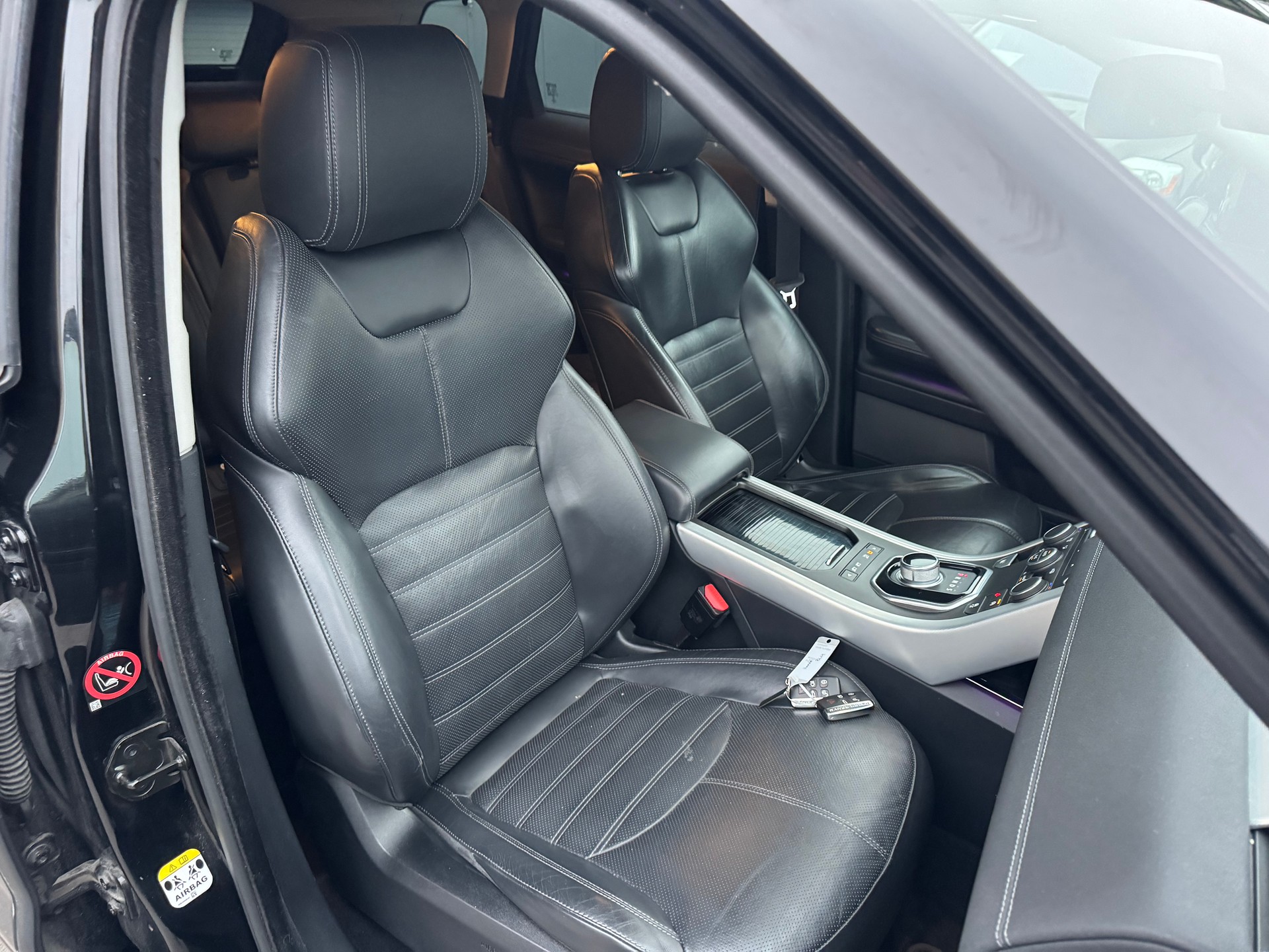 LAND ROVER Range Rover Evoque 2.0 Si4 HSE Dynamic AT9-image-15