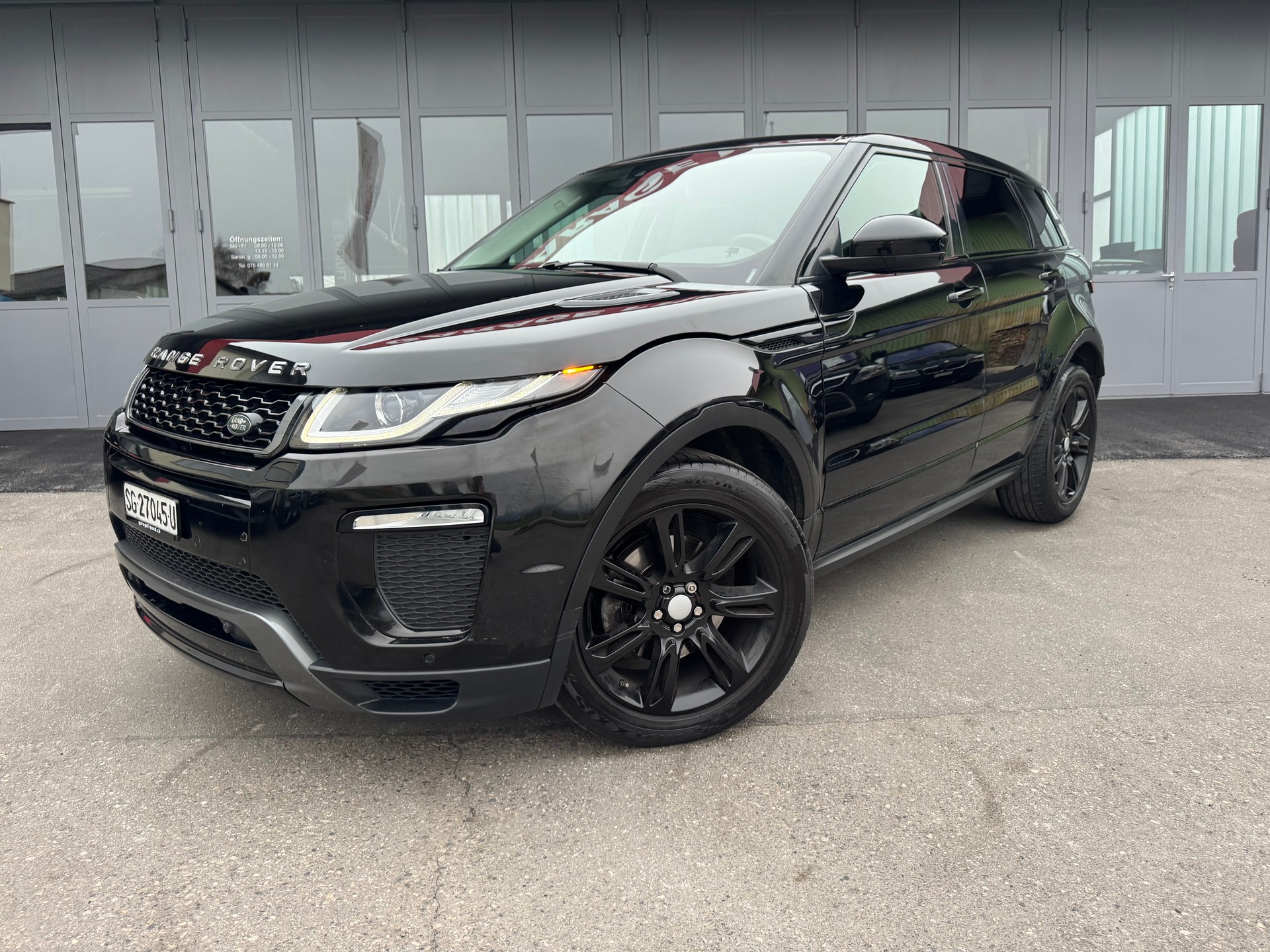 LAND ROVER Range Rover Evoque 2.0 Si4 HSE Dynamic AT9-image-0