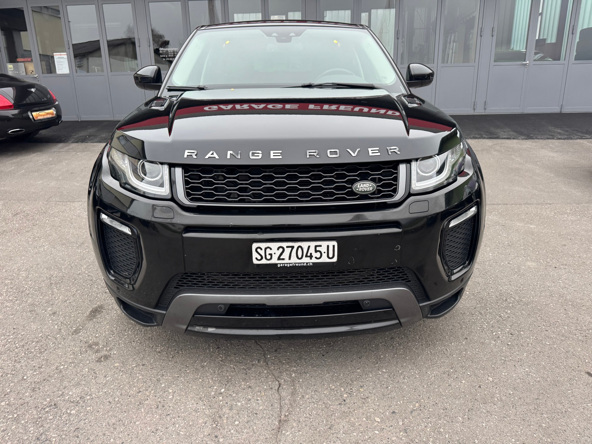 LAND ROVER Range Rover Evoque 2.0 Si4 HSE Dynamic AT9-image-2