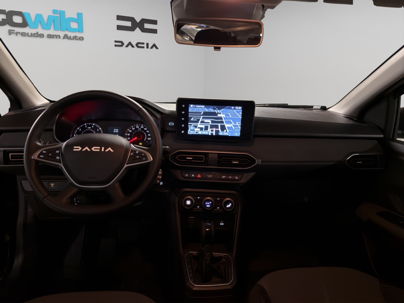 DACIA Sandero Stepway TCe 90 Extreme CVT-image-2