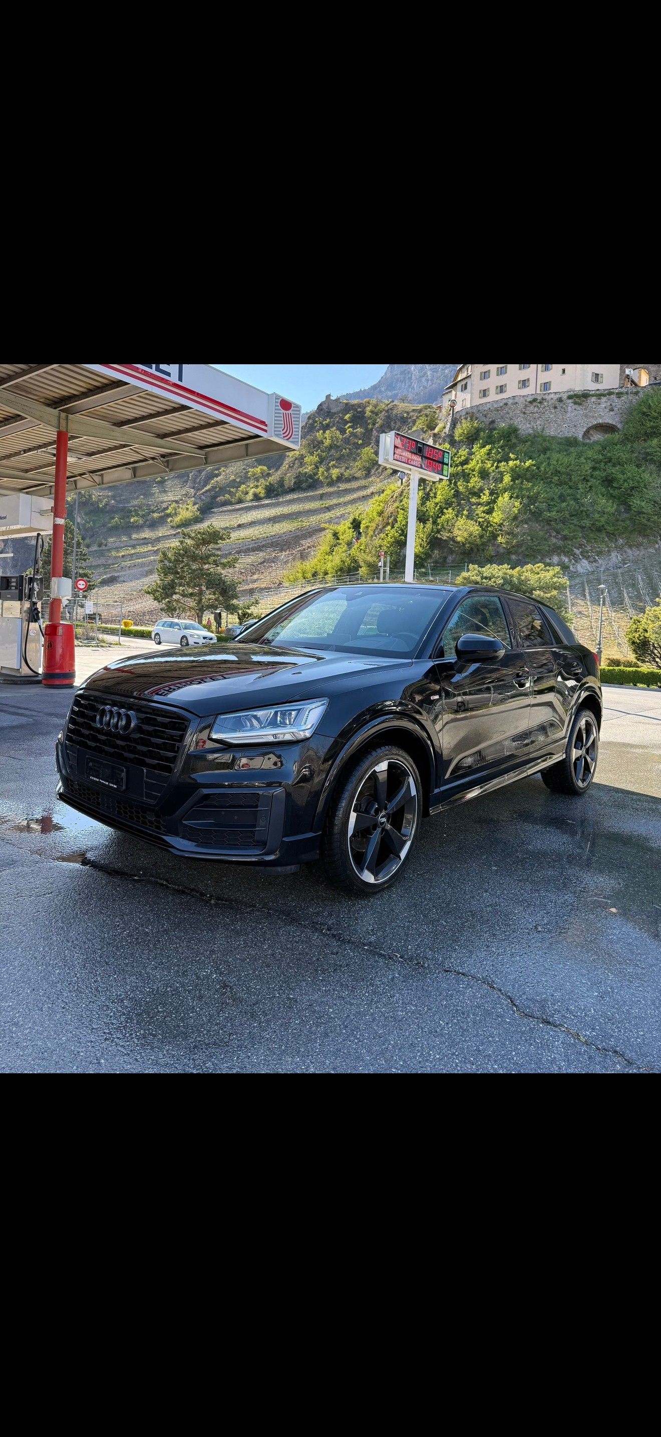 AUDI Q2 2.0 TFSI Edition#1quattro S-tronic-image-2