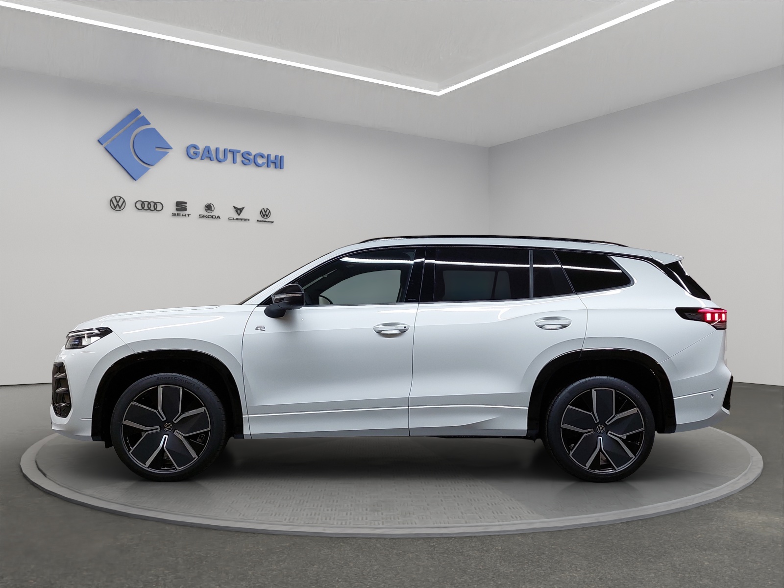 VW Tayron 2.0 TSI R-Line DSG 4Motion-image-1