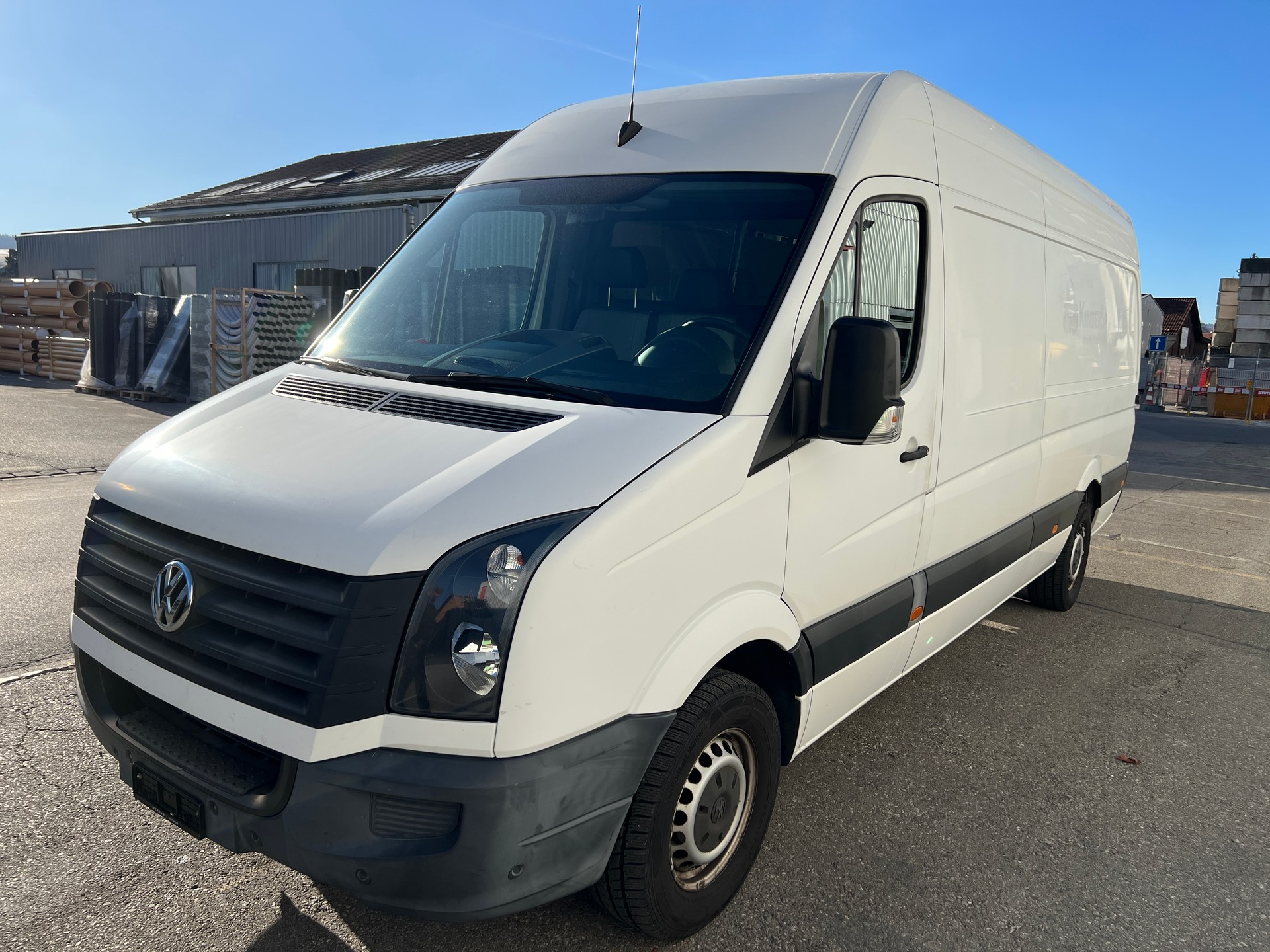 VW Crafter 35 2.0 TDI-image-0