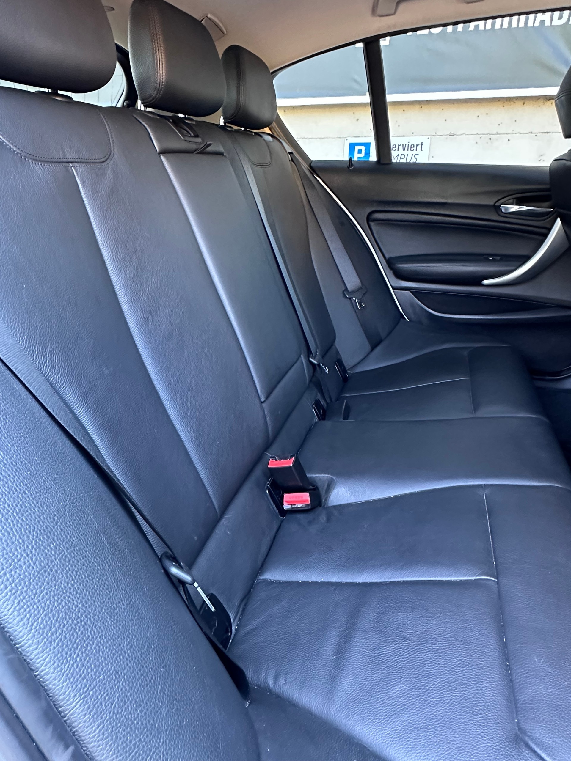 BMW 118i Steptronic Urban Line-image-6