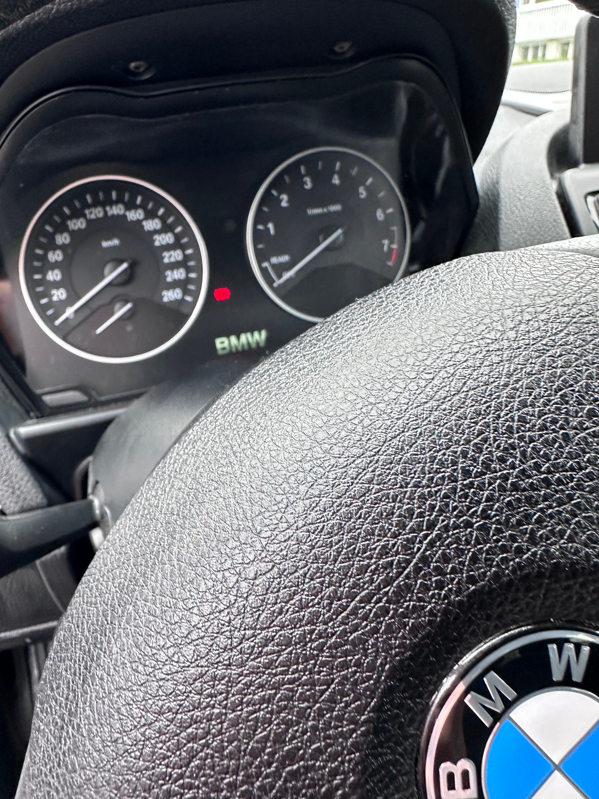 BMW 118i Steptronic Urban Line-image-12