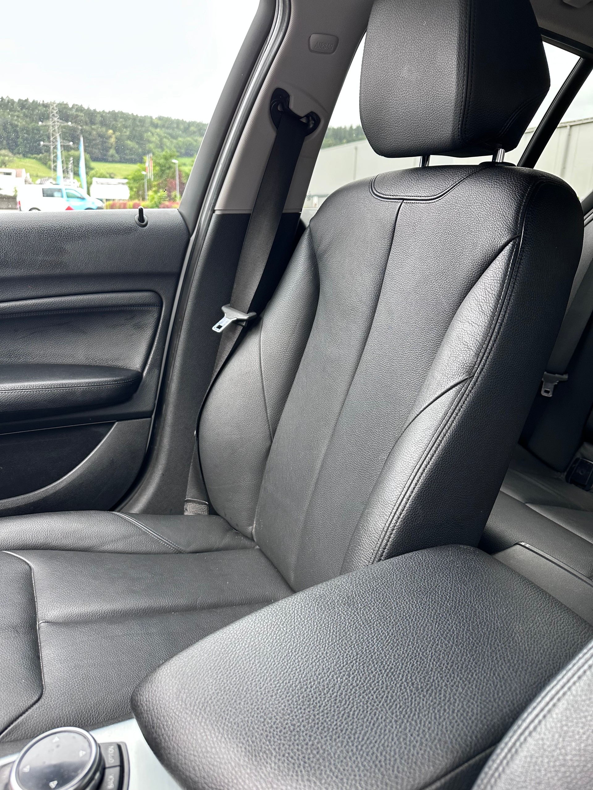 BMW 118i Steptronic Urban Line-image-7
