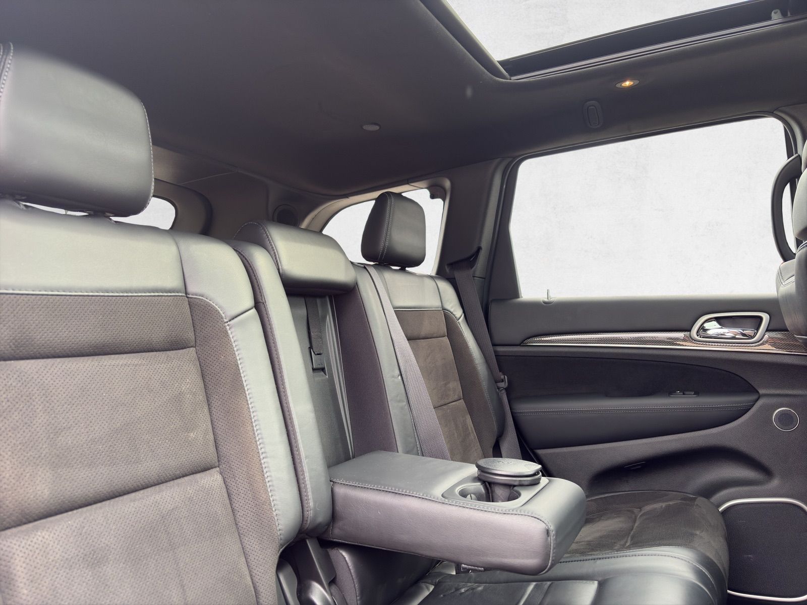 JEEP Grand Cherokee 6.2 V8 HEMI Trackhawk Automatic-image-17
