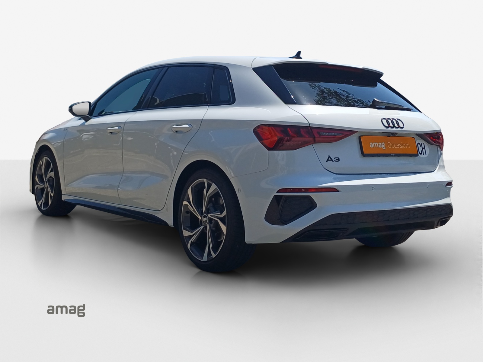 AUDI A3 Sportback 35 TFSI S line Attraction S-tronic-showroom-element-2