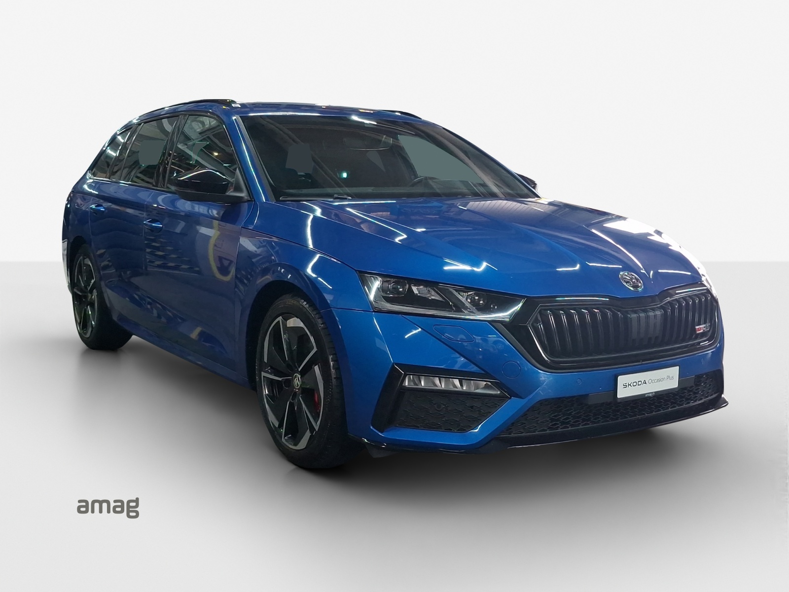 SKODA Octavia Combi 2.0 TSI DSG RS-image-5