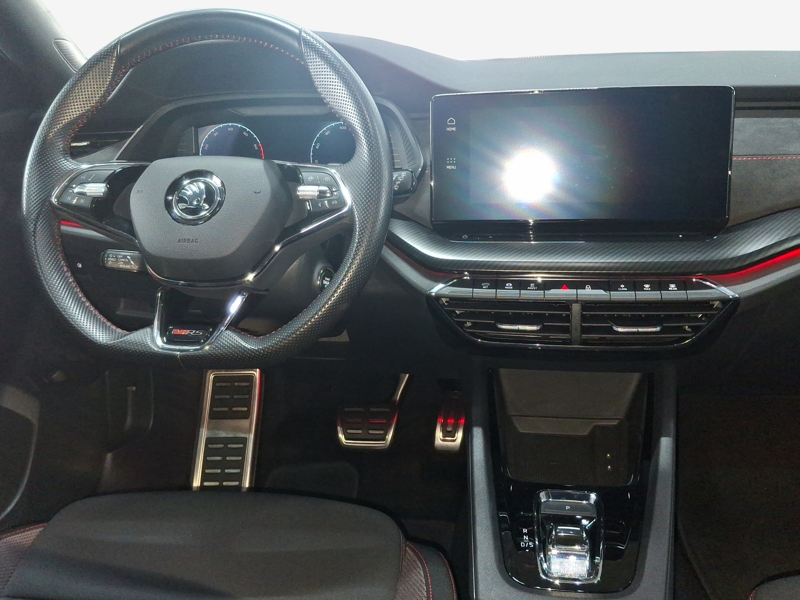 SKODA Octavia Combi 2.0 TSI DSG RS-image-8