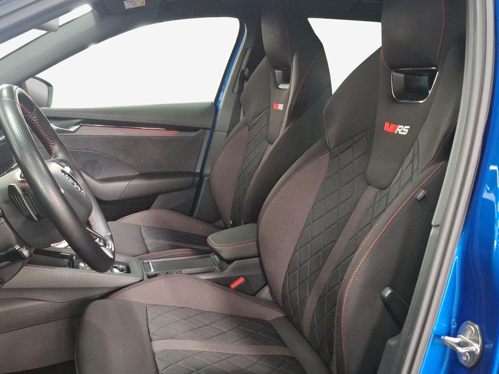 SKODA Octavia Combi 2.0 TSI DSG RS-image-7