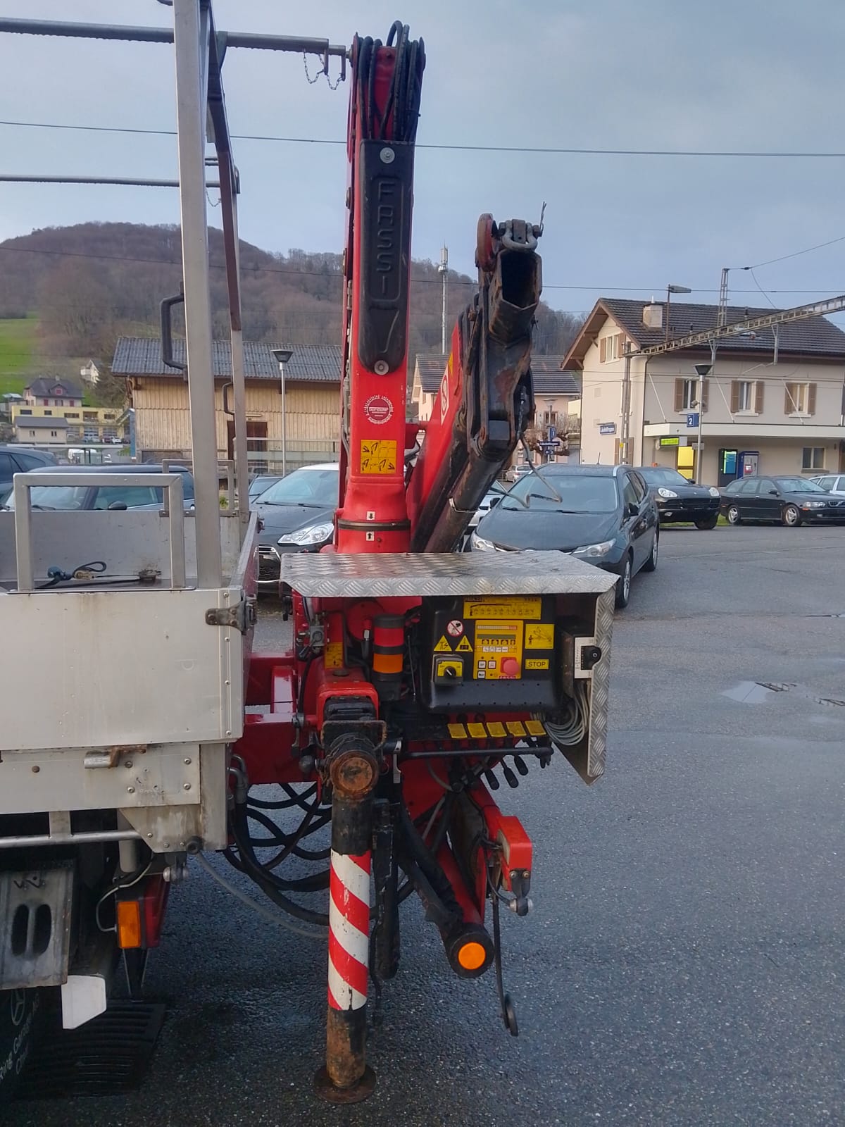 MERCEDES-BENZ Vario 818DA-image-6