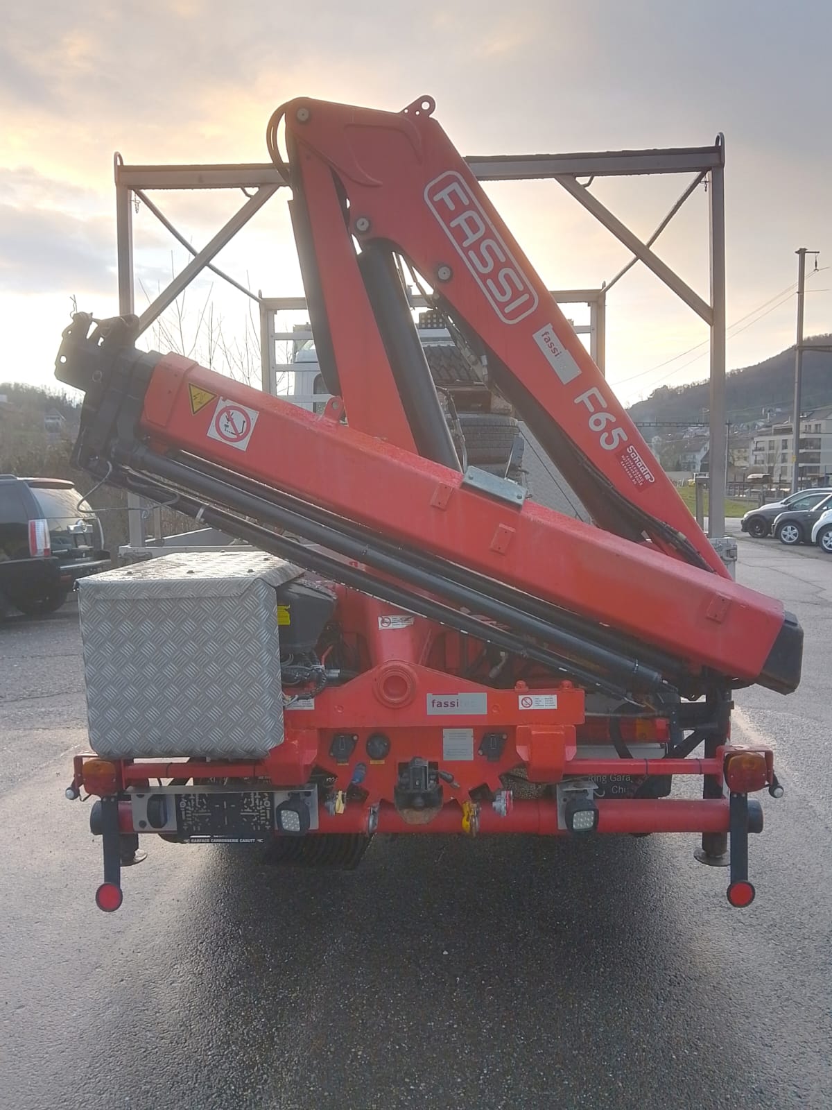 MERCEDES-BENZ Vario 818DA-image-4