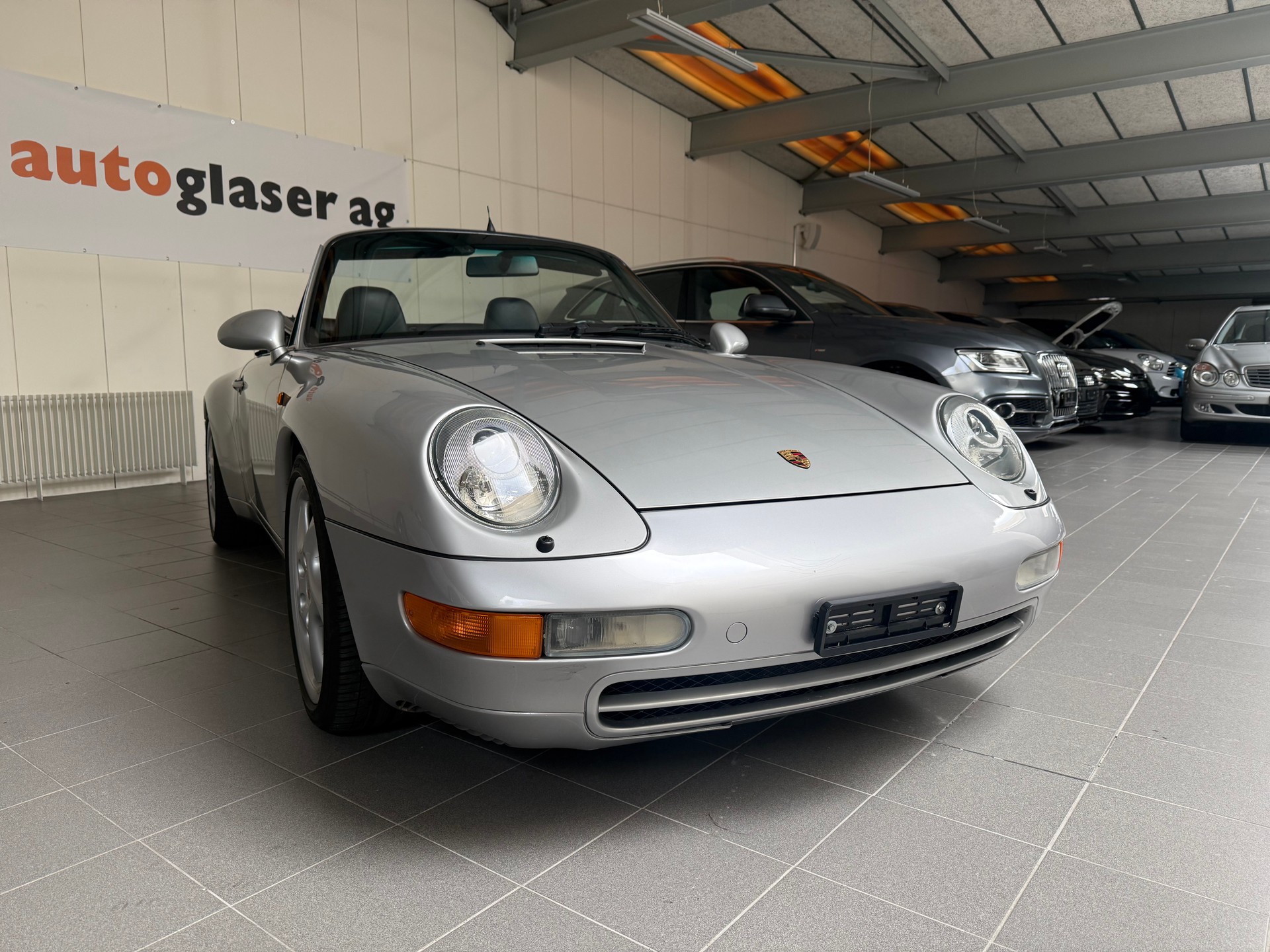 PORSCHE 911 Carrera Cabrio-showroom-element-3