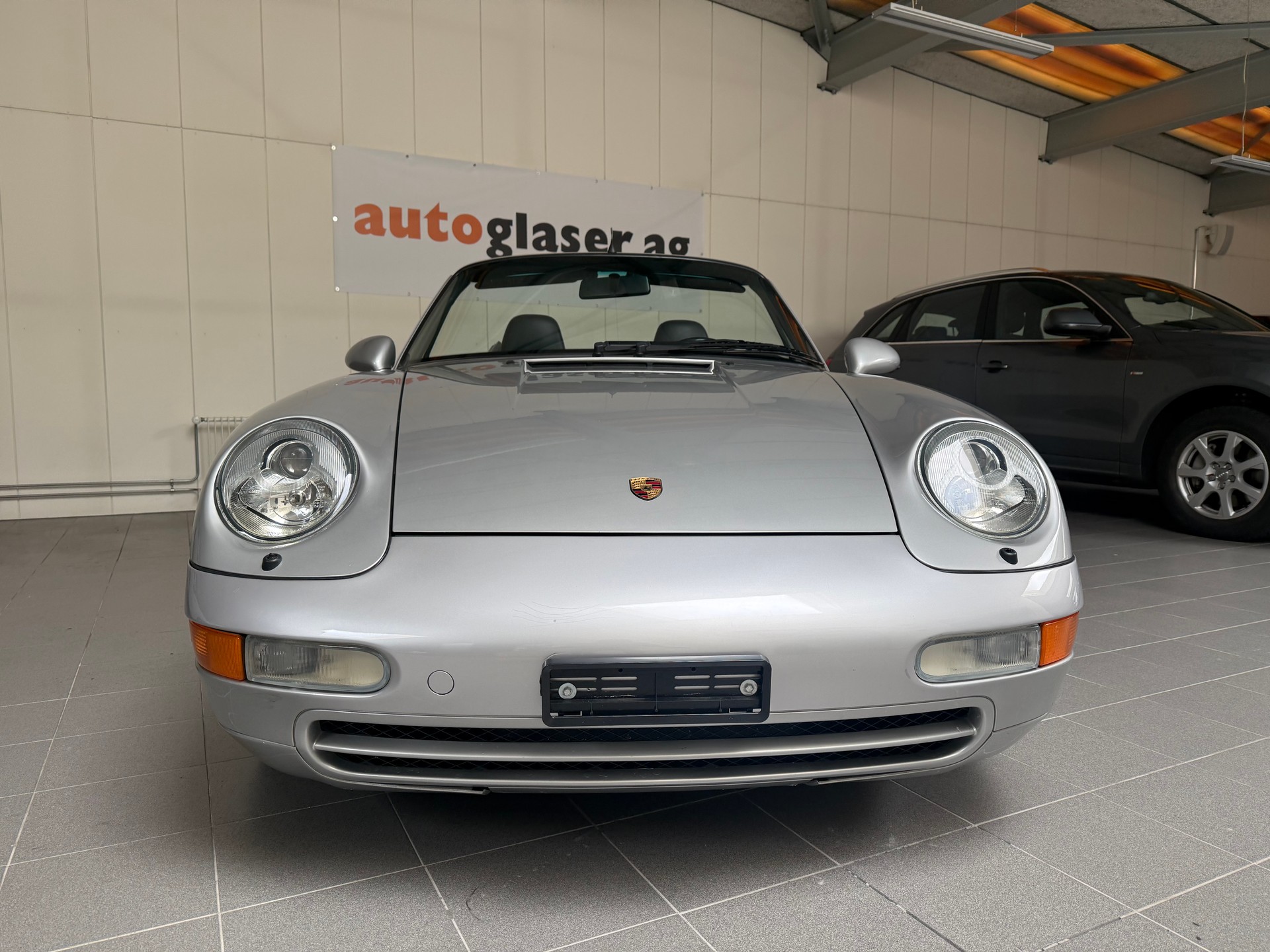 PORSCHE 911 Carrera Cabrio-showroom-element-2