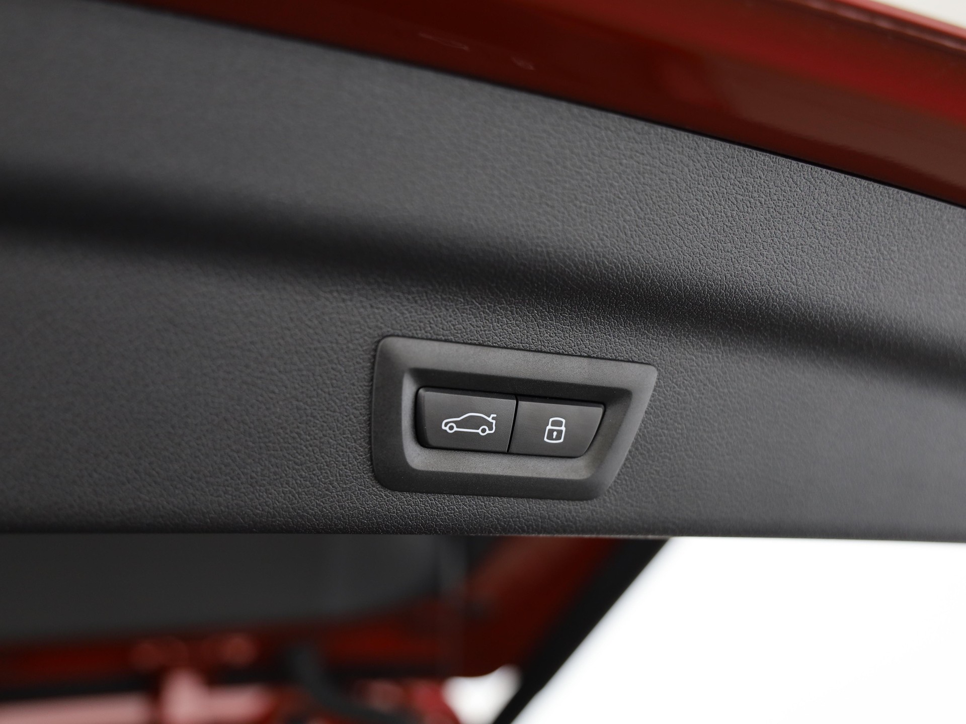 BMW iX1 30 xDrive-image-7
