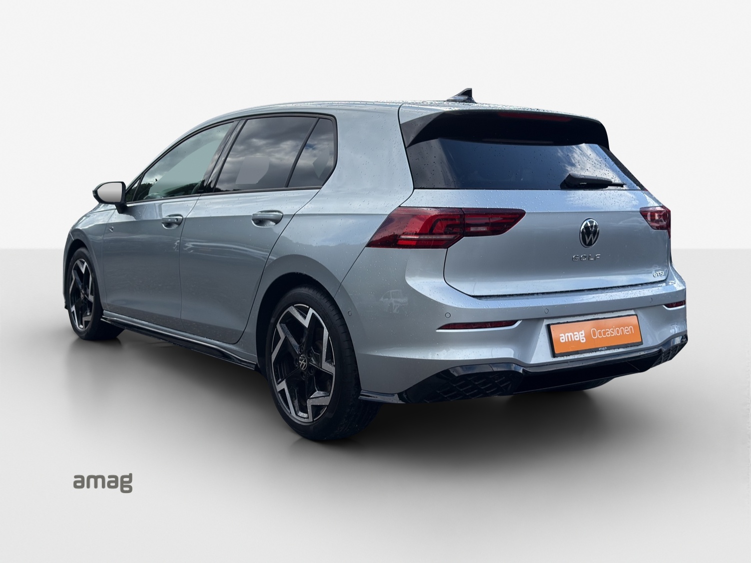 VW Golf 1.5 e TSI mHEV R-Line DSG-image-2