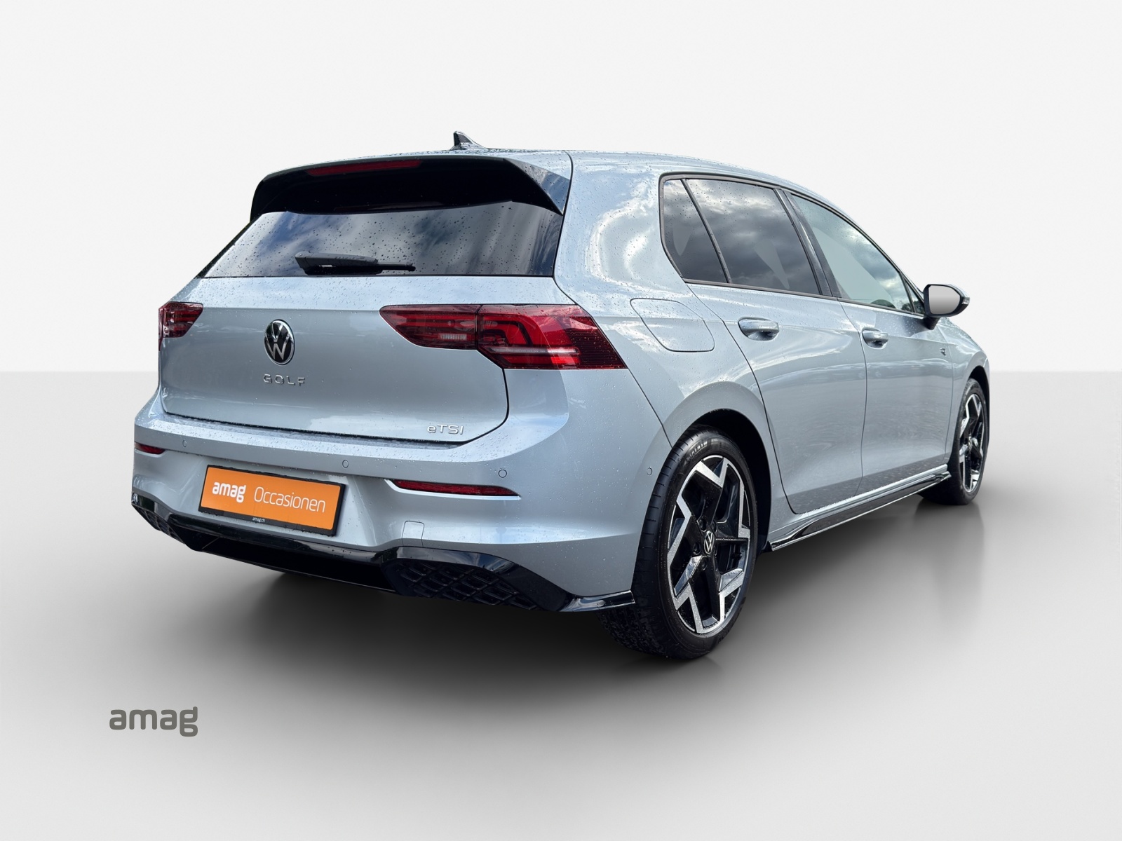 VW Golf 1.5 e TSI mHEV R-Line DSG-image-4