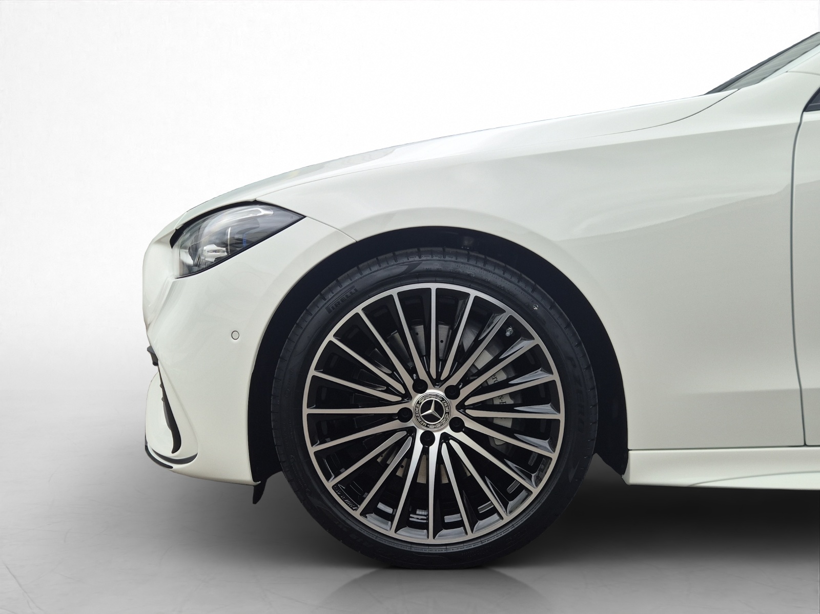 MERCEDES-BENZ C 220 d AMG Line 4Matic Swiss Star T-Modell-image-6