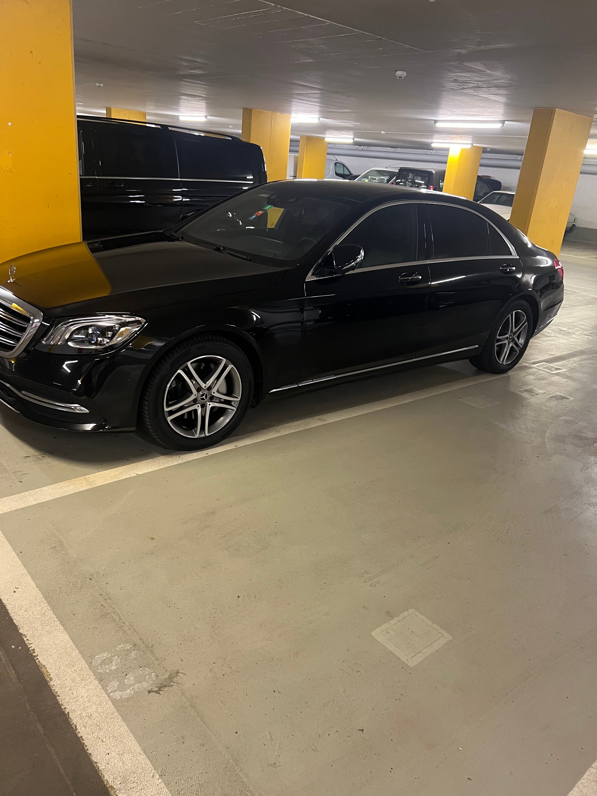 MERCEDES-BENZ S 350 d 4matic lang-image-2
