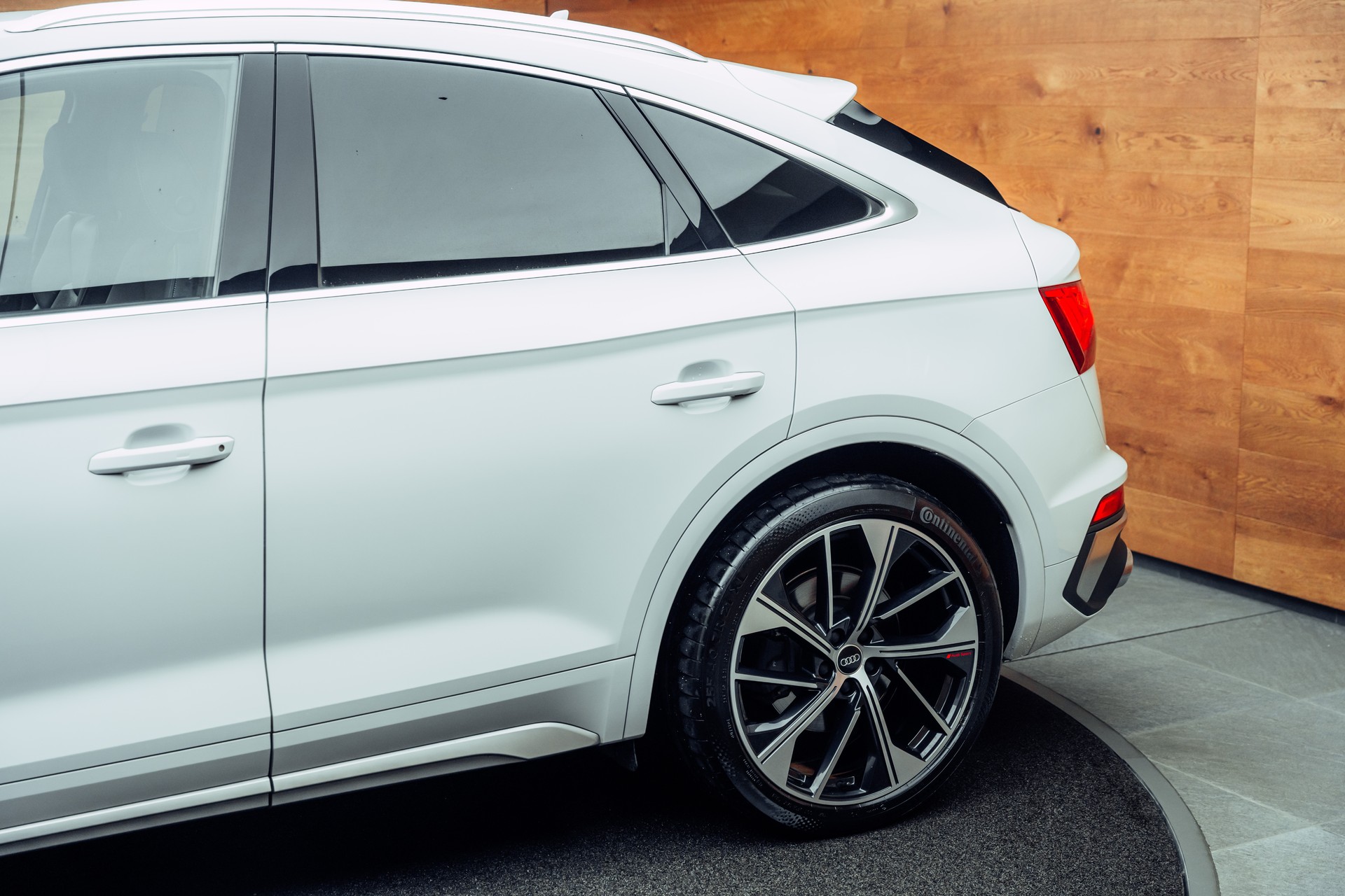 AUDI SQ5 Sportback TDI quattro tiptronic-image-21