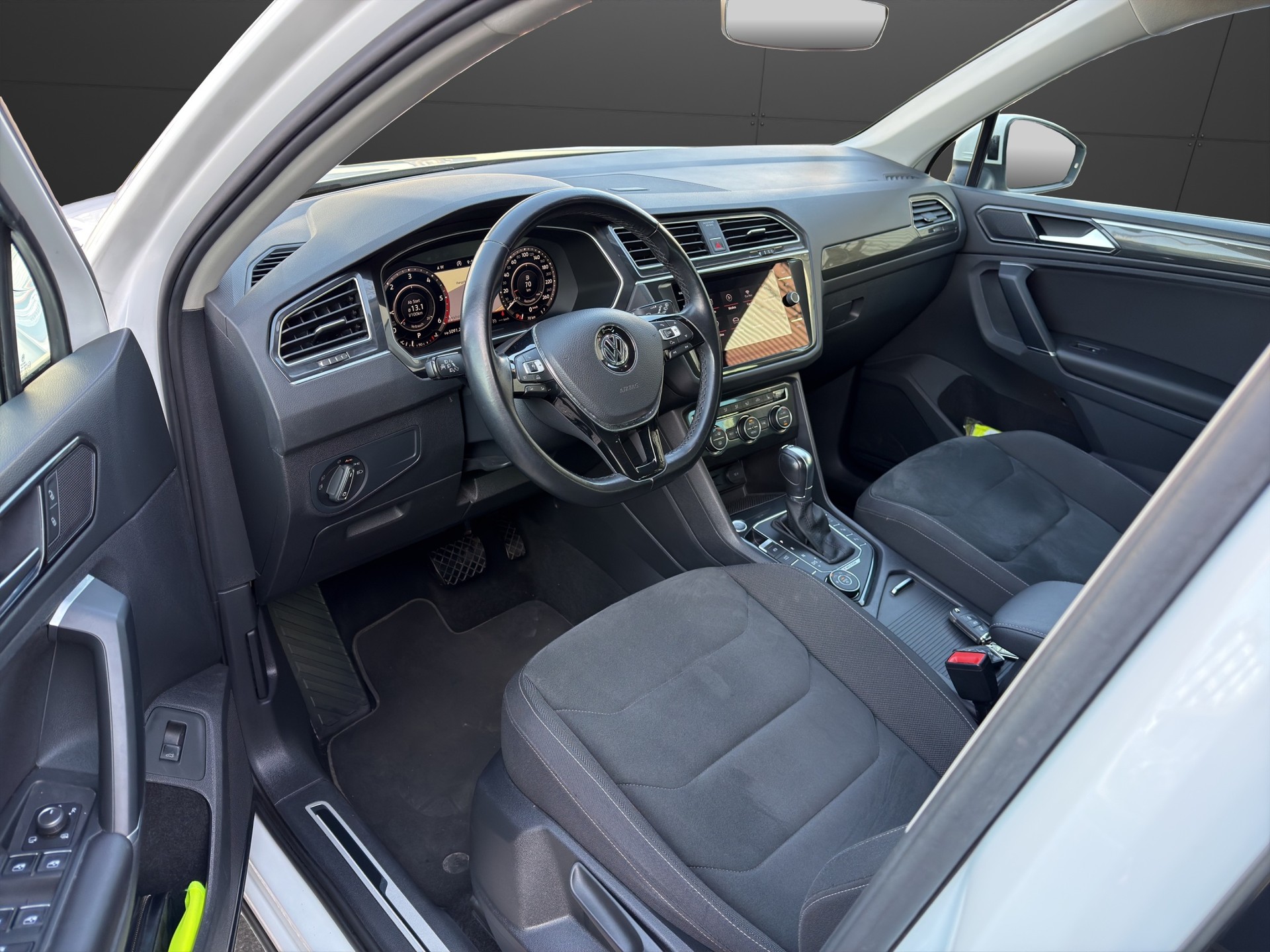 VW Tiguan 2.0 TDI SCR Highline4Motion DSG-image-11